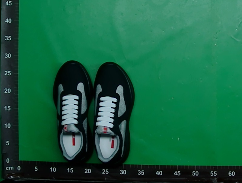 外贸漆皮p家单鞋2026秋季新款情侣运动休闲男女鞋时尚银色板鞋潮 — foto QC 1