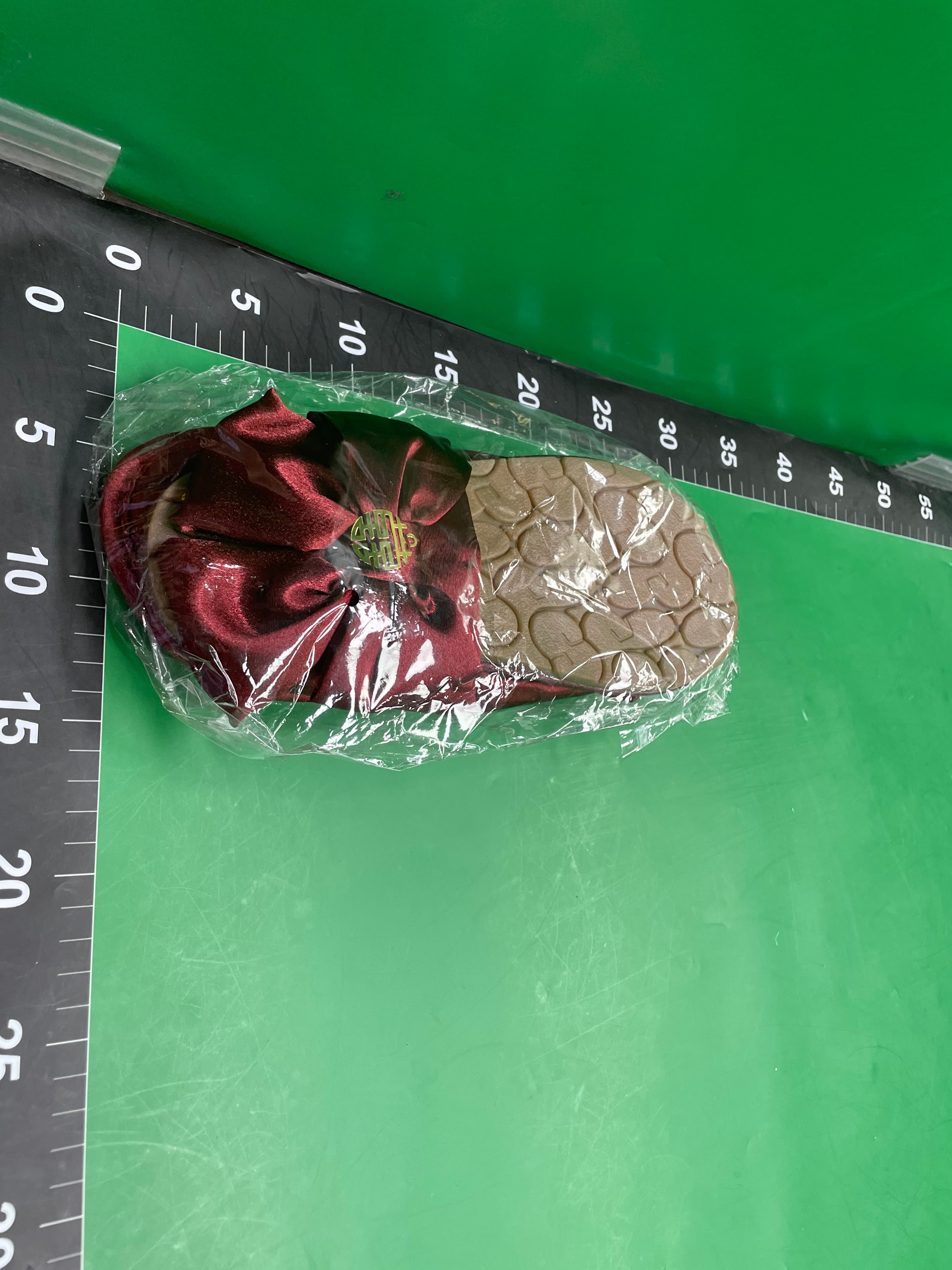 结婚拖鞋一对红色喜庆情侣新婚婚房女方陪嫁婚庆用品大全婚礼婚鞋 — foto QC 1