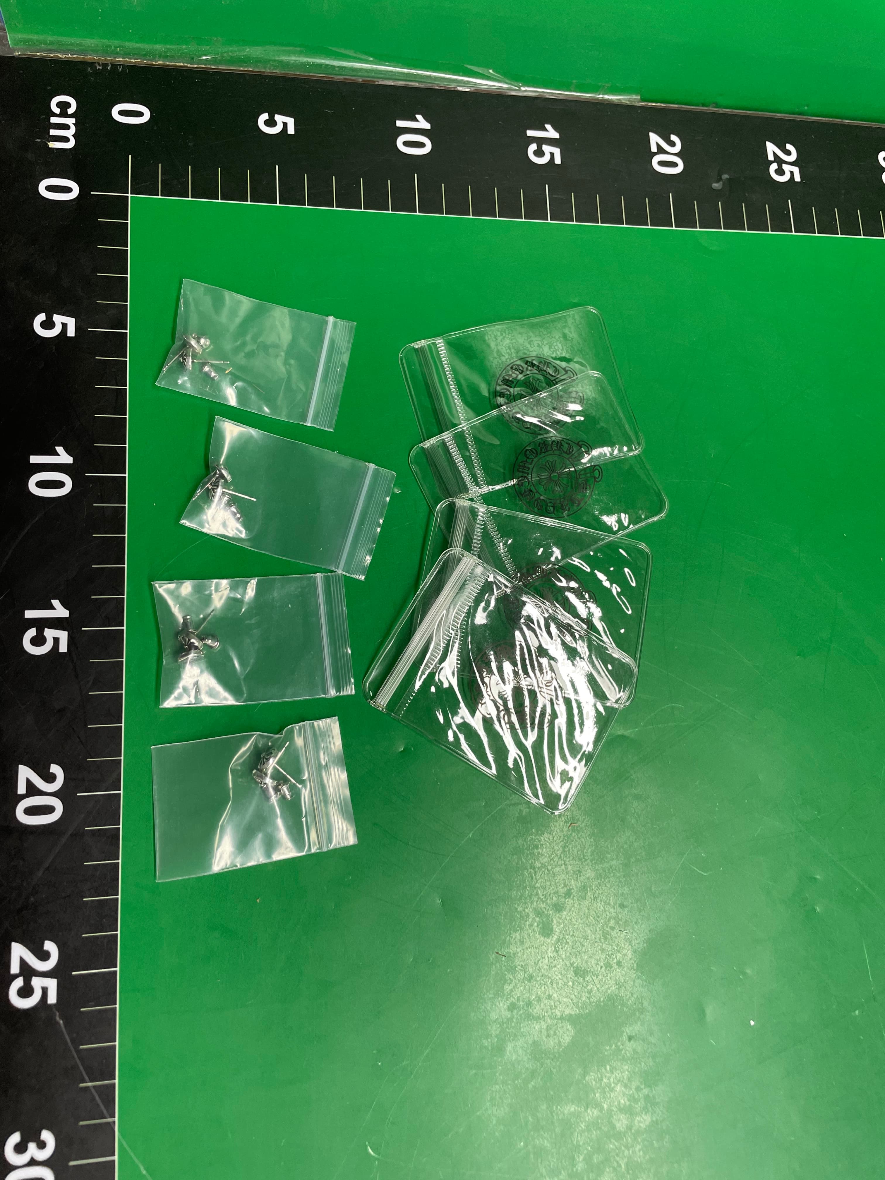CH潮牌克罗伈复古做旧十字架童军花耳钉男女耳饰925银针十字花 — foto QC 1