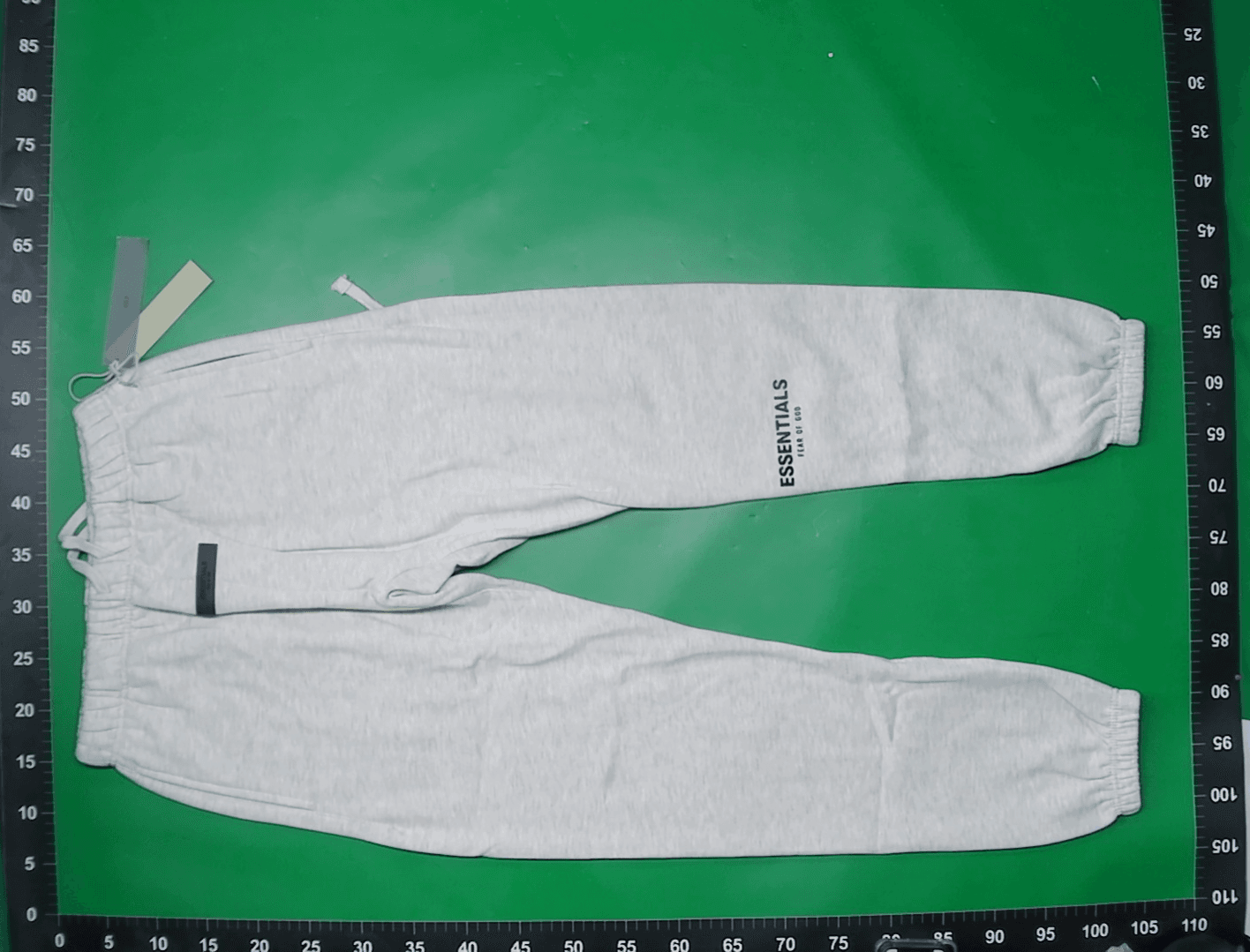 SS22-Essentials小标植绒印花Sweatpants 束脚长裤舒适舒适穿搭时 — miniatura QC 3