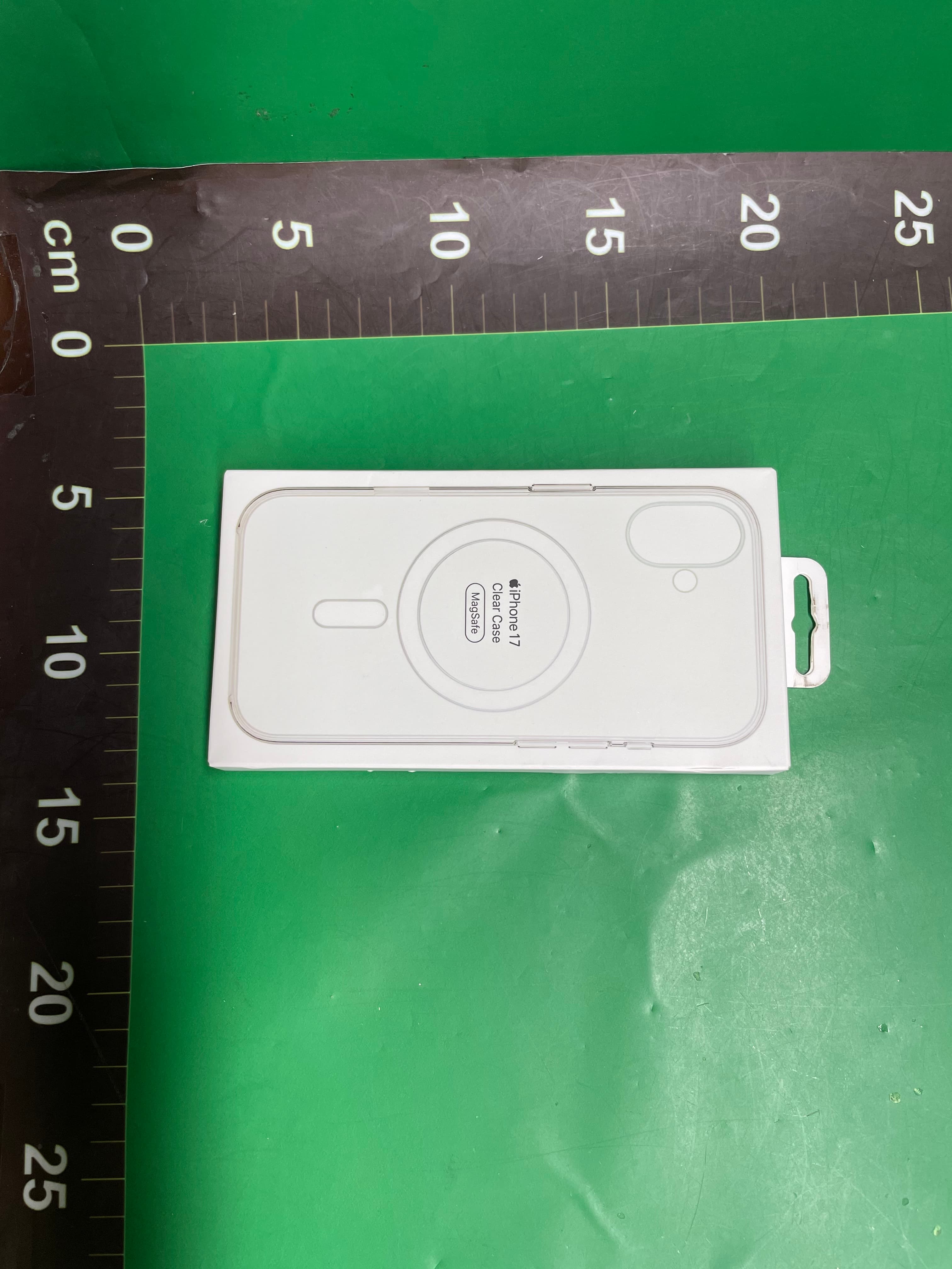 适用iPhone18promax不发黄半包透明磁吸手机壳苹果16防摔保护套17 — miniatura QC 3