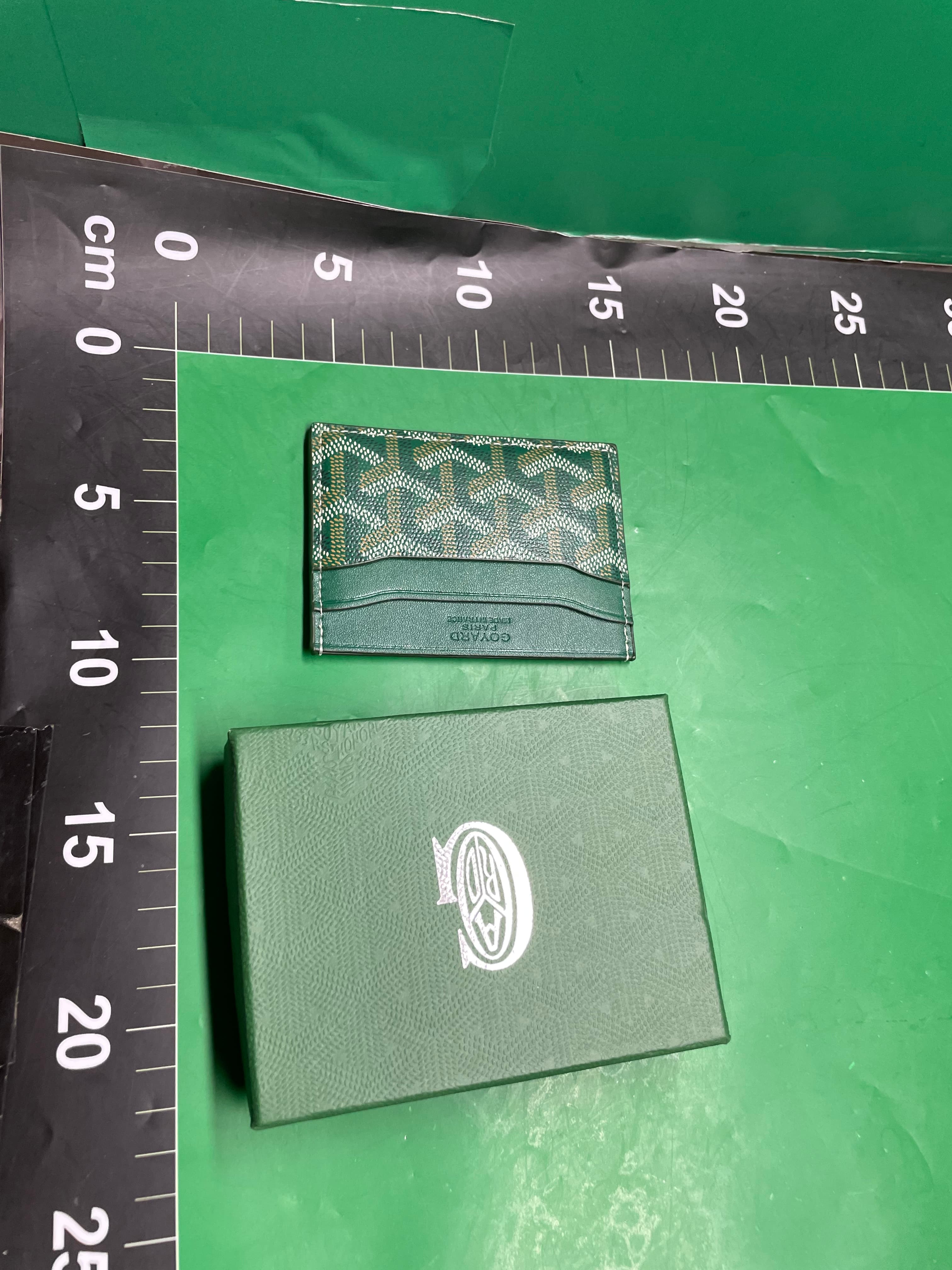 戈雅卡包Goyard卡包超薄男士经典真皮卡套女士收纳卡片夹通用卡包 — foto QC 1