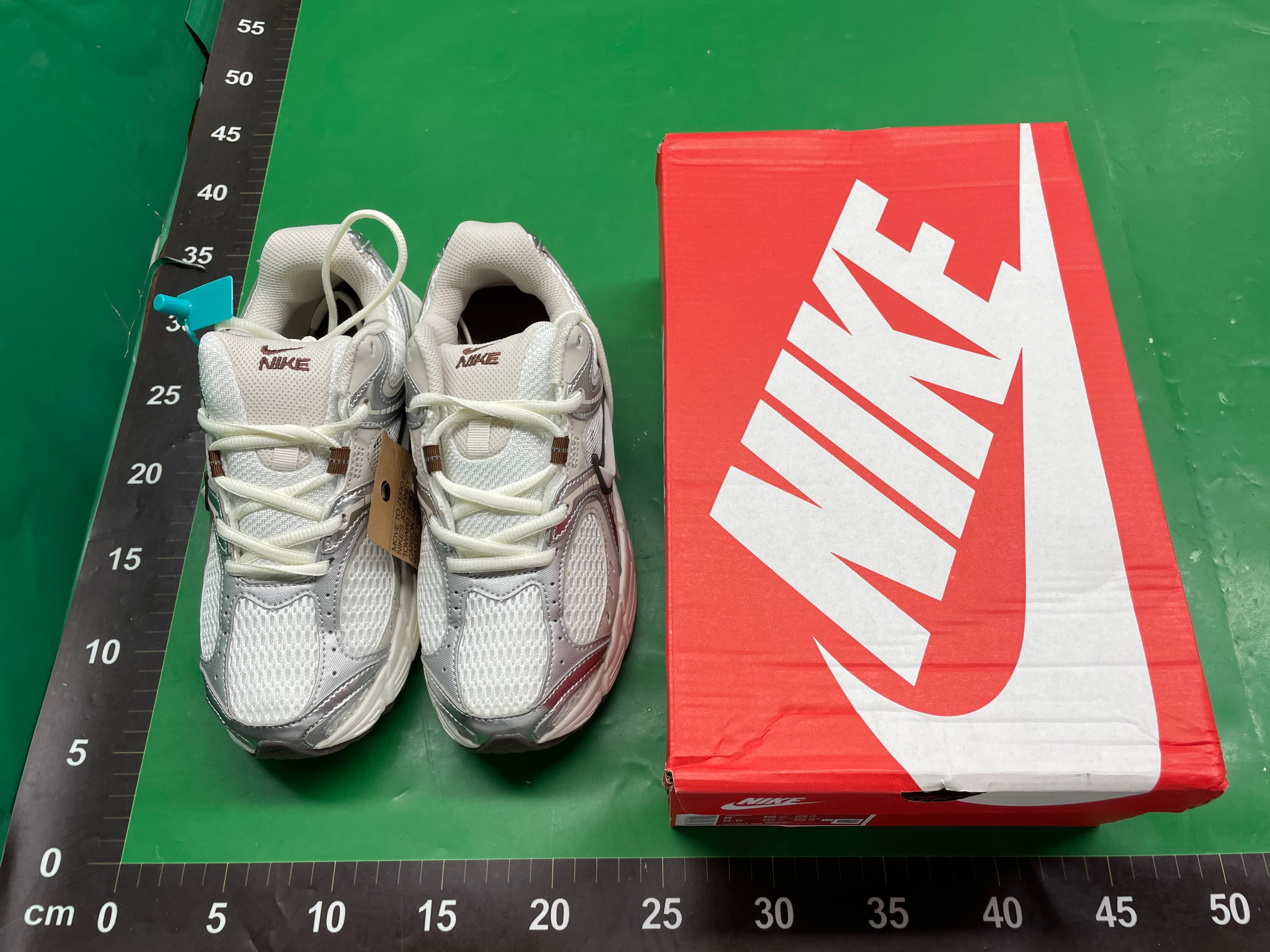莆田鞋纯原新款二代AIR-V5舒适百搭防滑耐磨运动休闲跑步鞋情侣款 — foto QC 1