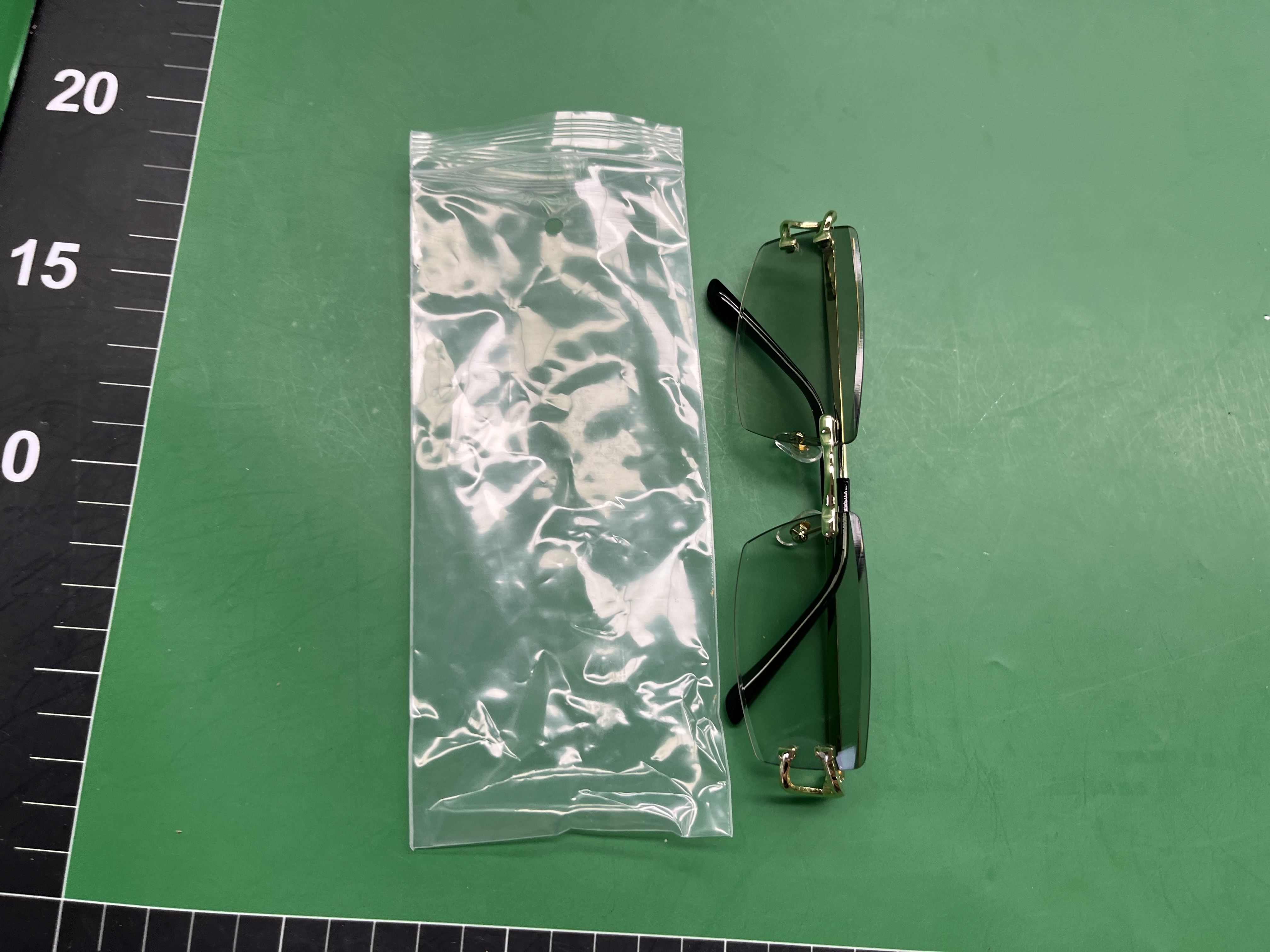 欧美跨境无框女墨镜时尚太阳眼镜男士眼镜高级感工厂sunglasses — foto QC 1