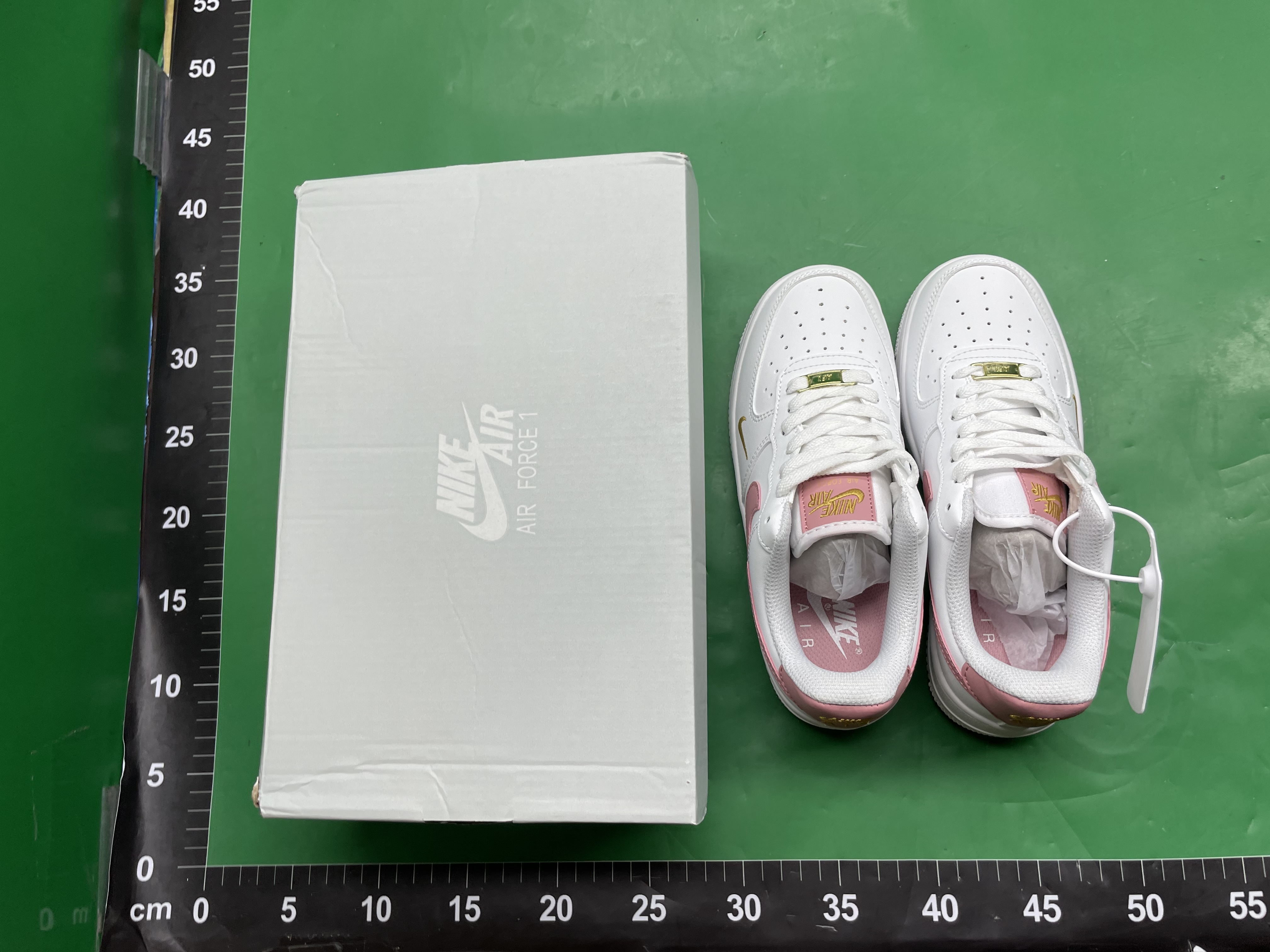 空军一号 AF1低帮板鞋男女情侣小白鞋头层牛皮百搭运动休闲 — miniatura QC 2