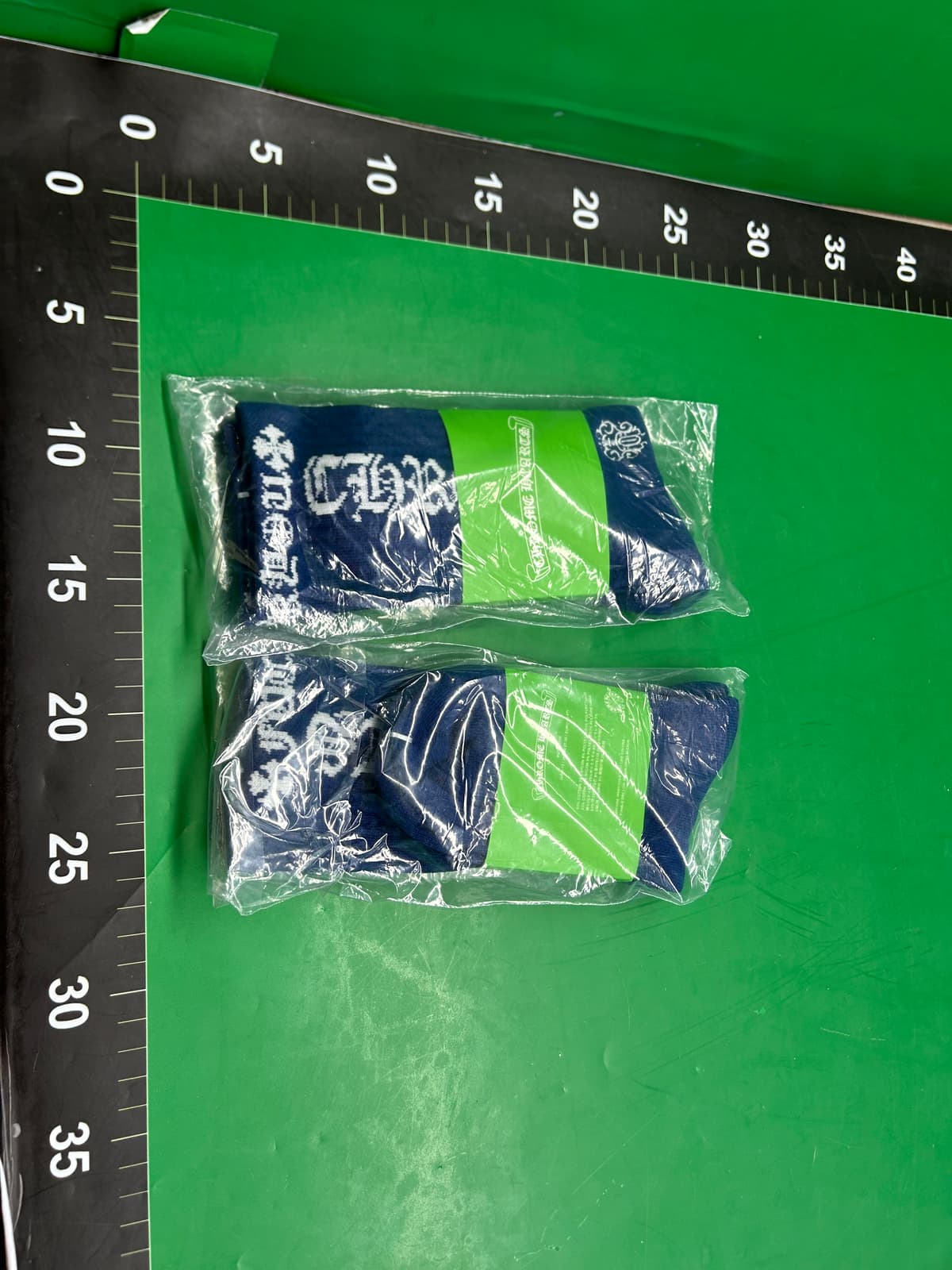 克罗爱袜子袜中高筒条纹字母红唇刺绣标毛巾底运动袜保暖百搭春季 — miniatura QC 2