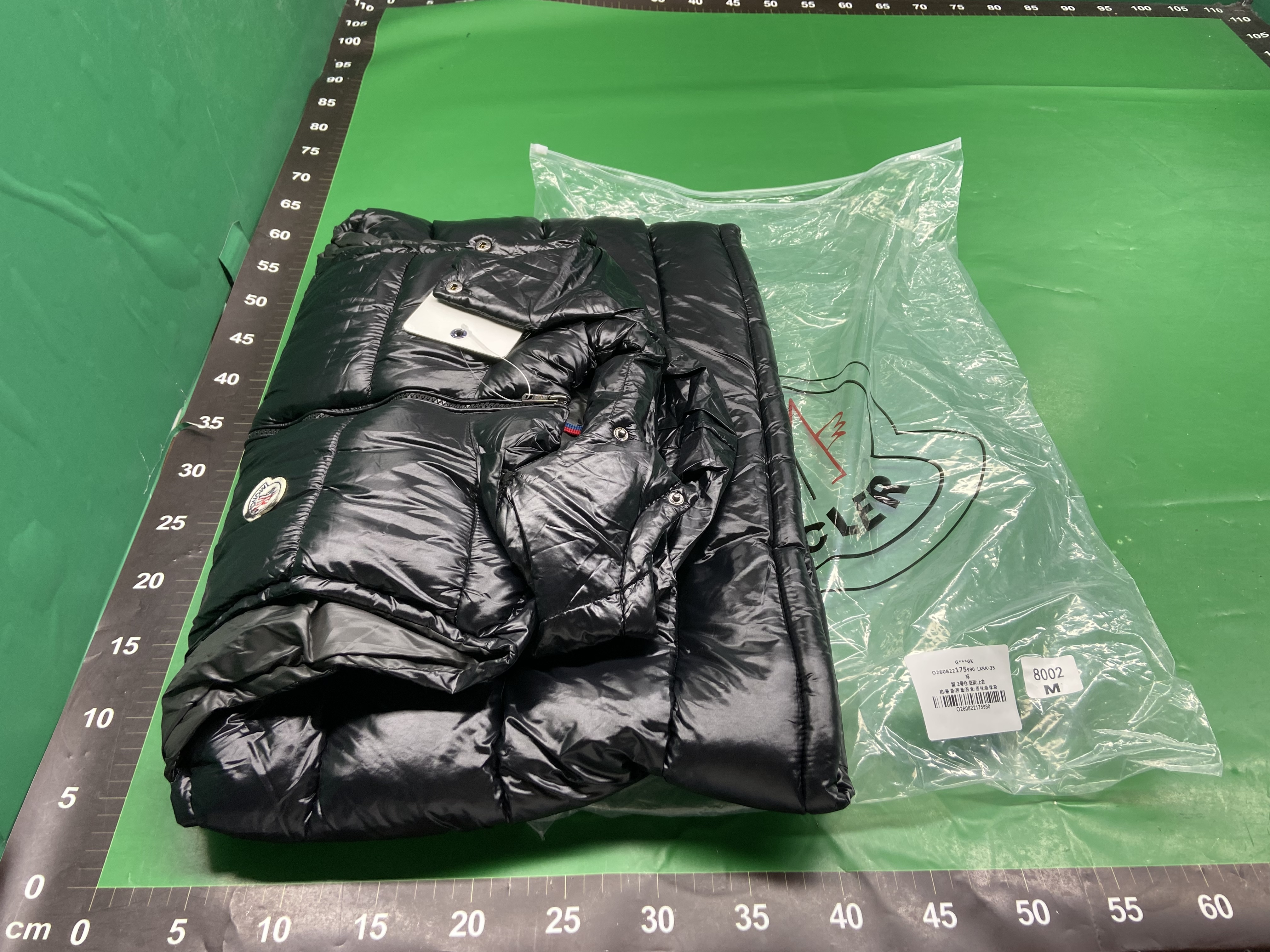 跨境男女款蒙家玛雅马甲经典亮面棉服马甲面包服舒适保暖防寒外套 — foto QC 1