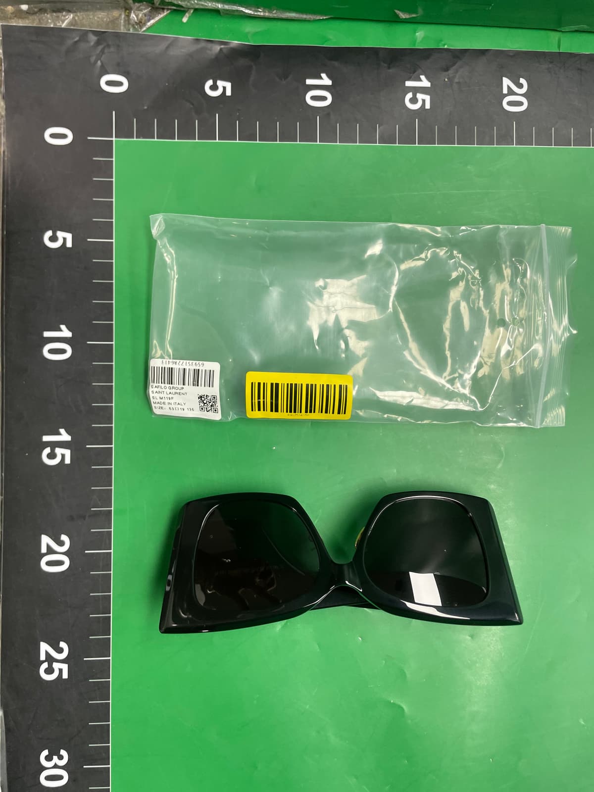 高版本时髦墨镜女新款小红书同款方形防紫外线太阳眼镜批发SLM119 — foto QC 1