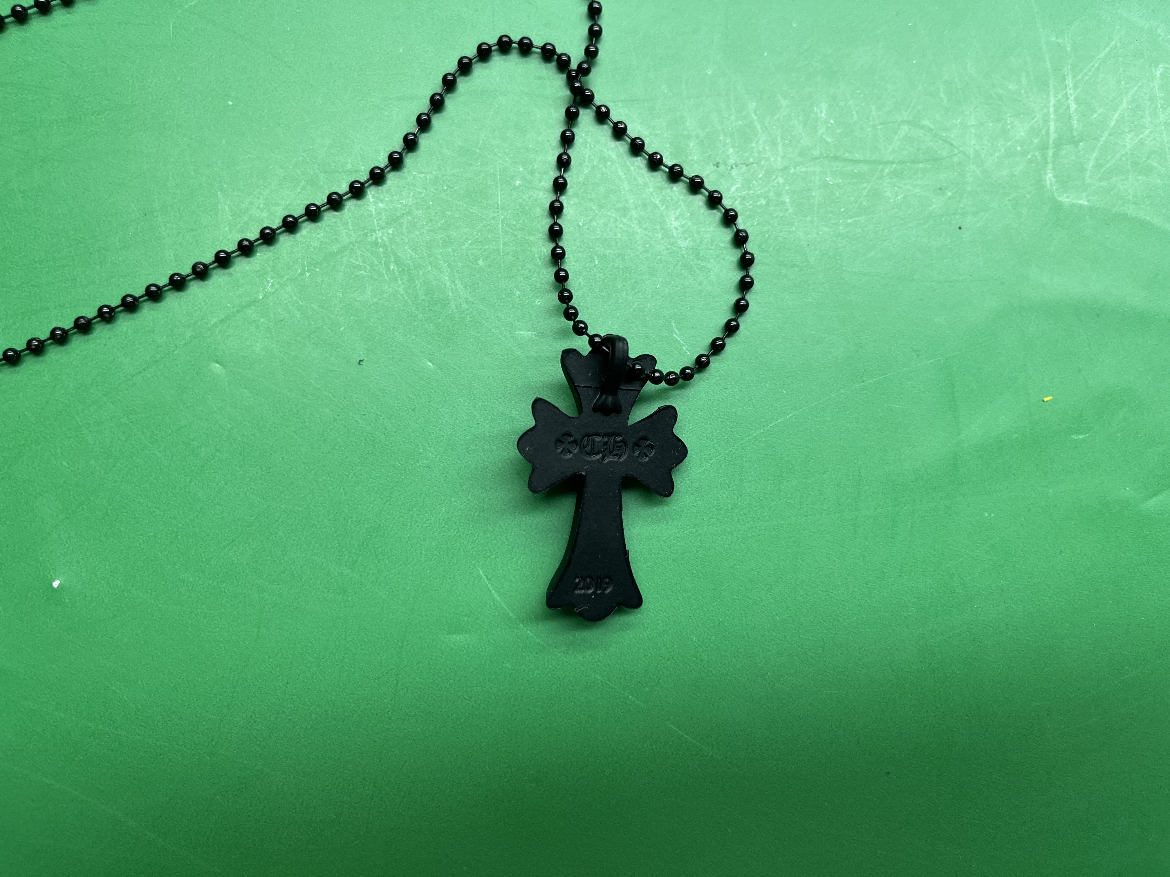 Trendy Joker Color Silicone Cross Necklace Vintage Men's and Women's Rubber Love Lock Sword Pendant Necklace — miniatura QC 6