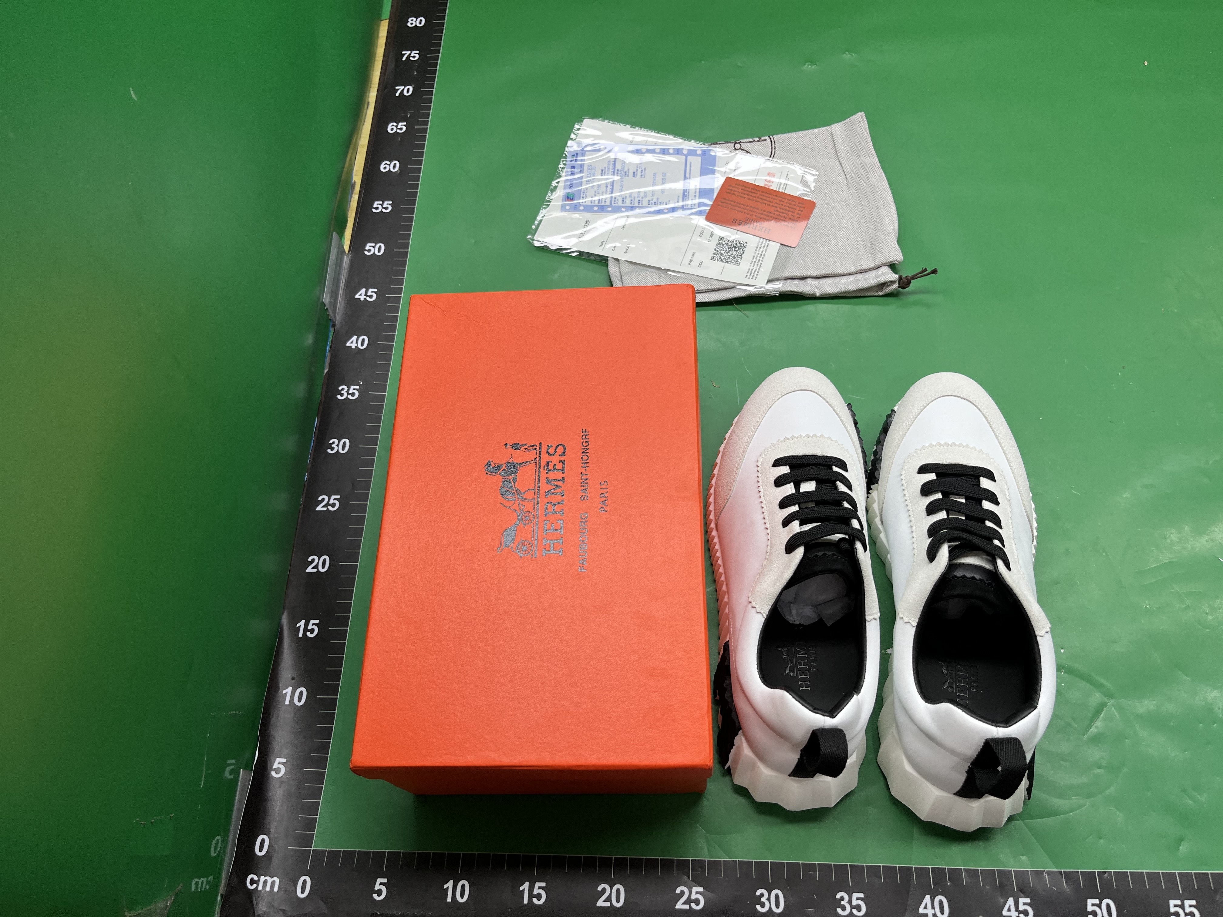 欧美H家外贸运动休闲男鞋透气潮流网红同款舒适男鞋批发时尚板鞋 — miniatura QC 2