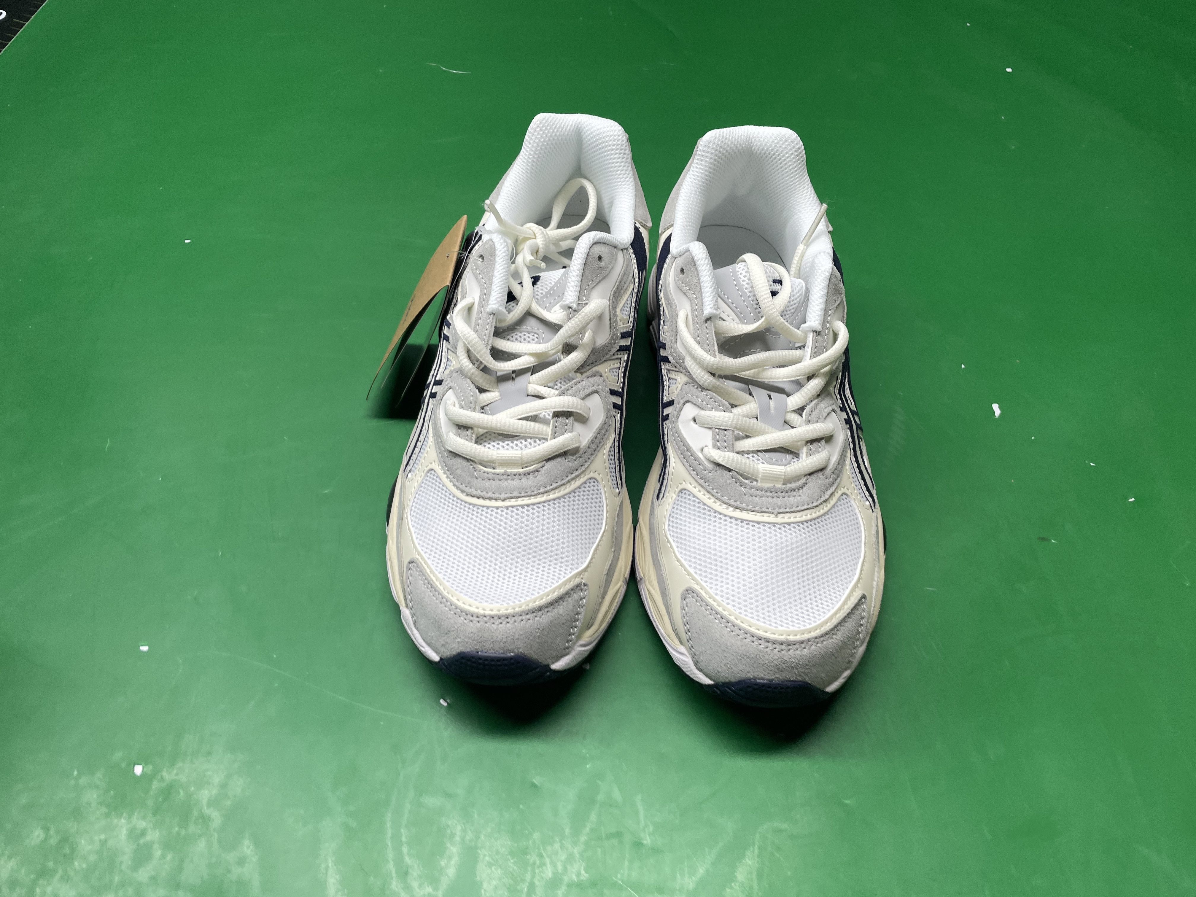 户外越野耐磨休闲百搭运动鞋Gel-NYC 低帮防滑舒适跑步鞋男女同款 — foto QC 1