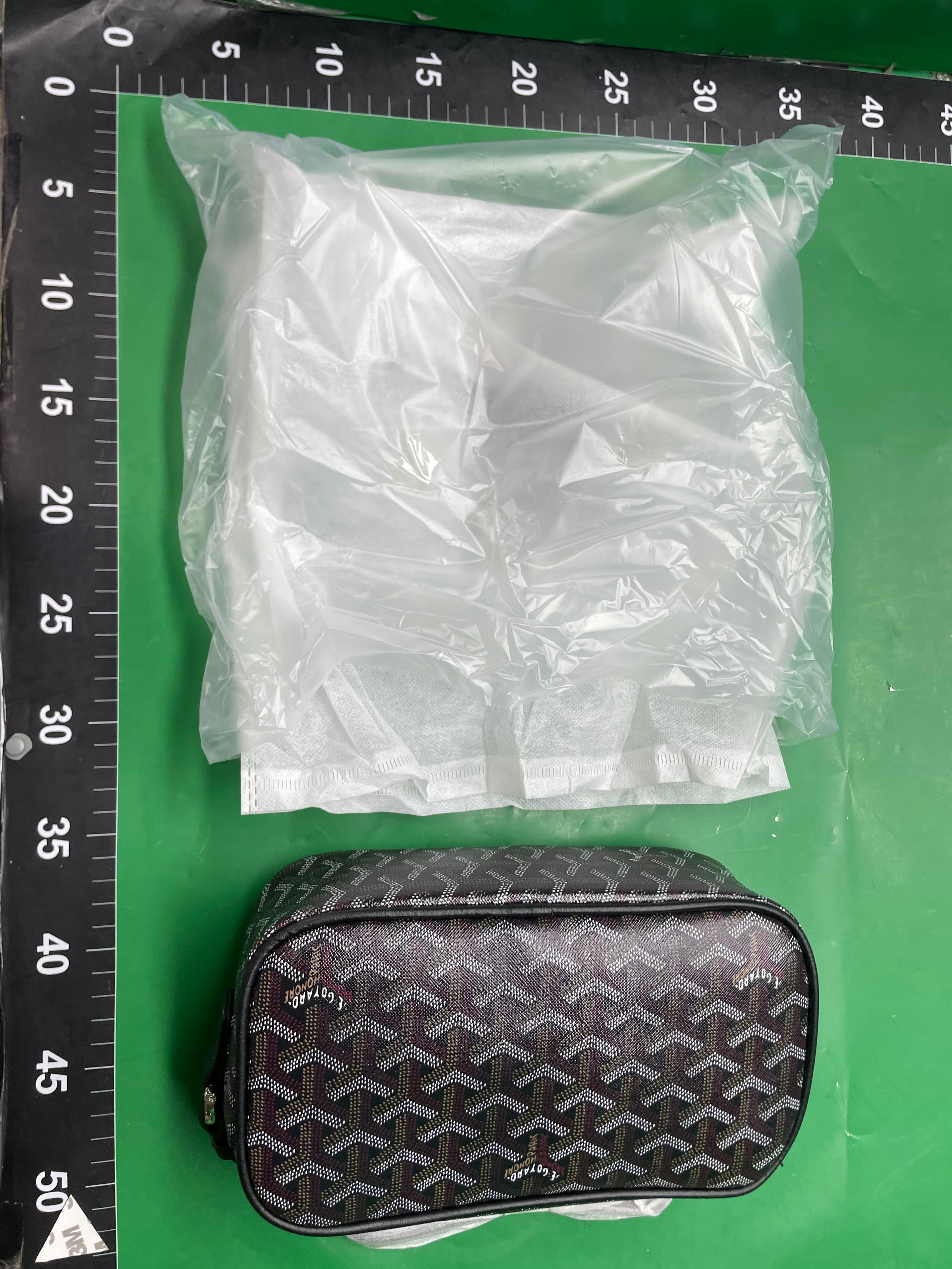 戈雅狗牙相机包单肩包斜挎小方包字母印花休闲百搭便携简约轻便 — foto QC 1