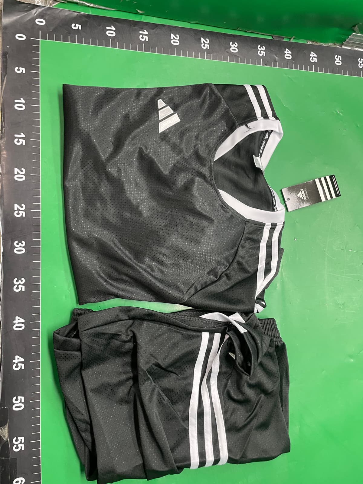 批发足球训练服套装成人儿童舒适透气大学生运动队服刺绣印字印号 — foto QC 1
