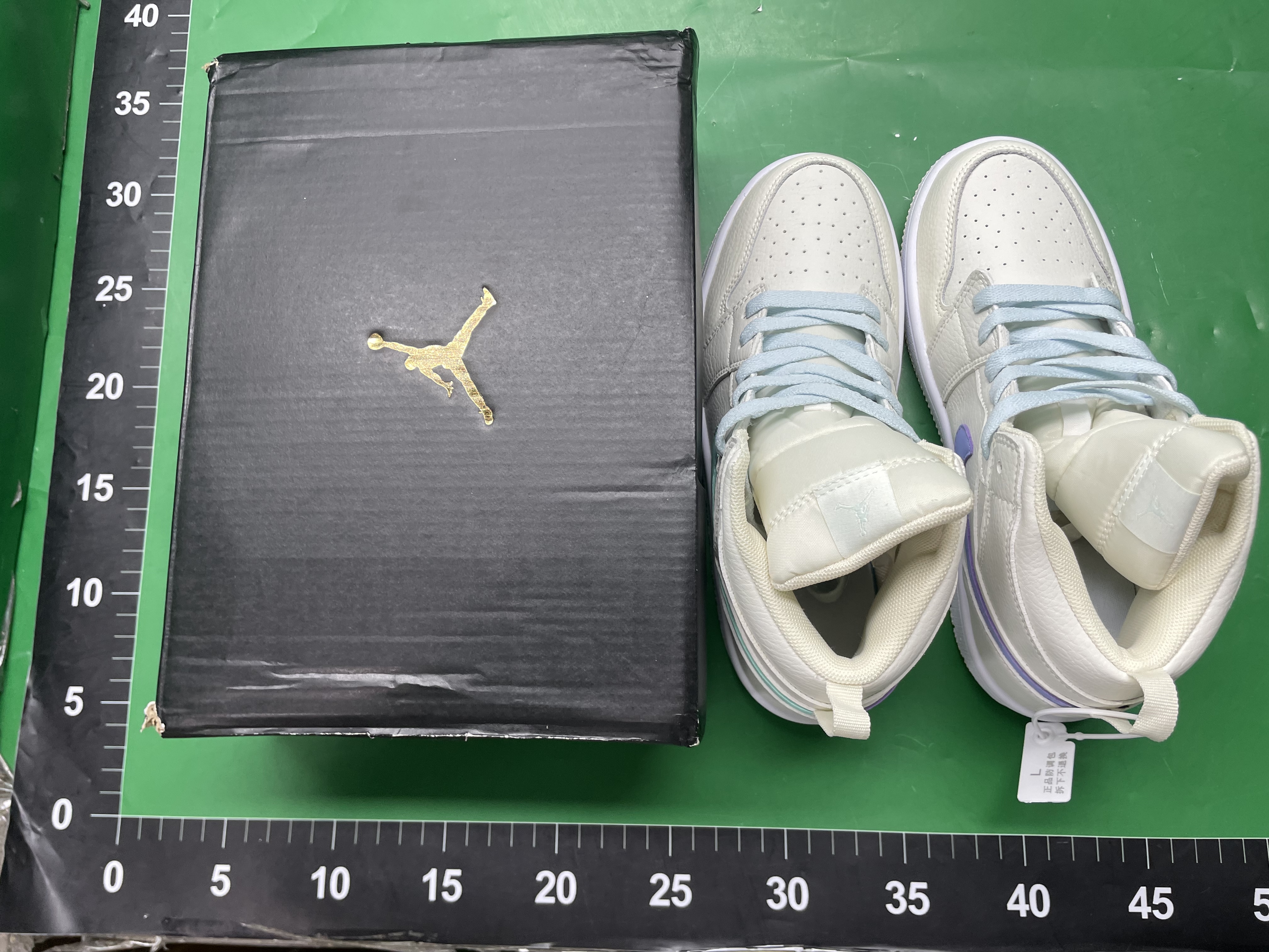 莆田鞋aj翻玩童鞋玛丽珍篮球p马软贝阿甘贝壳头NB530运动童鞋空军 — foto QC 1
