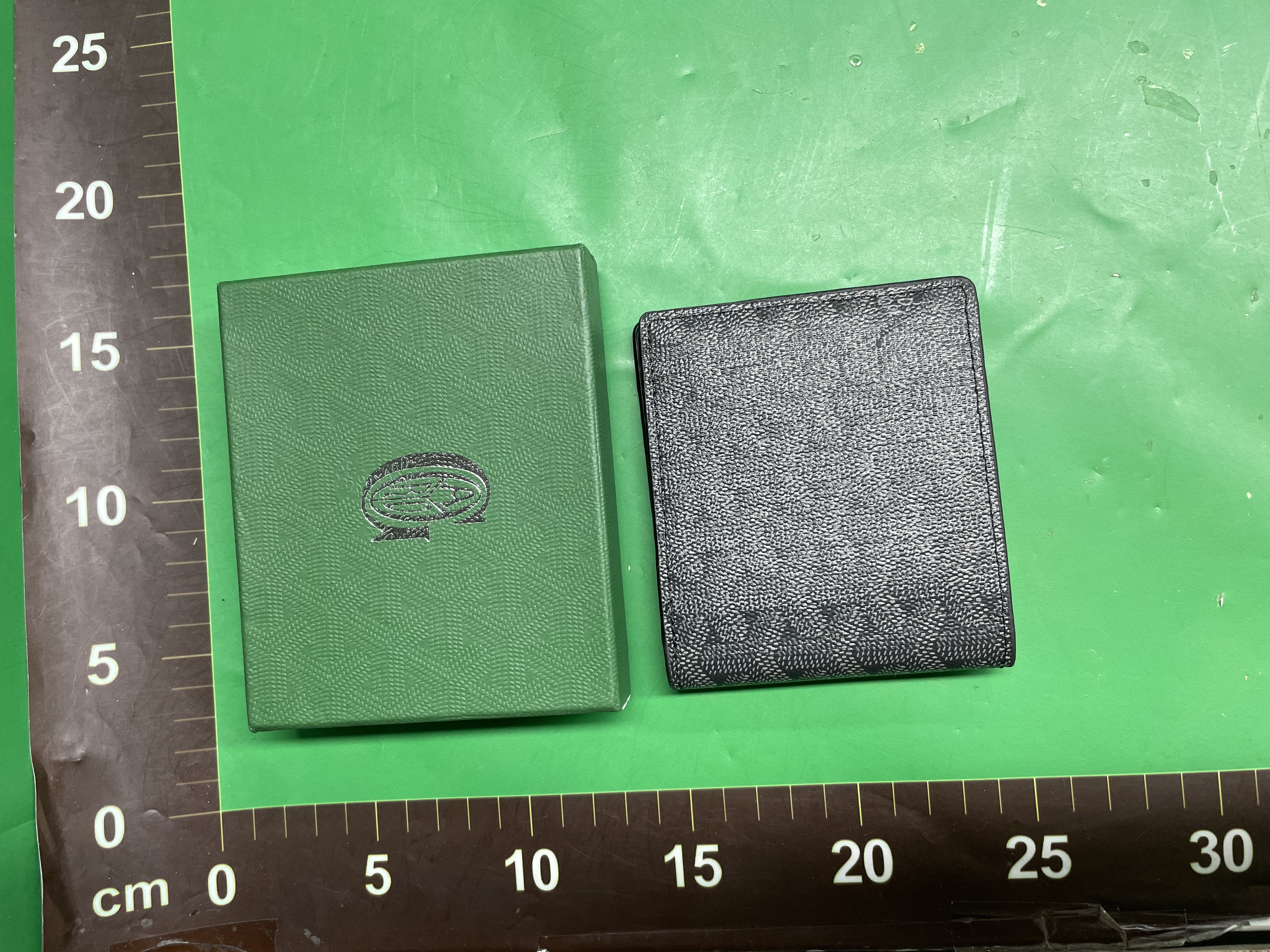 新款戈雅钱包狗牙零钱包戈雅狗牙商务印花对折钱包多功能证件包卡 — miniatura QC 2