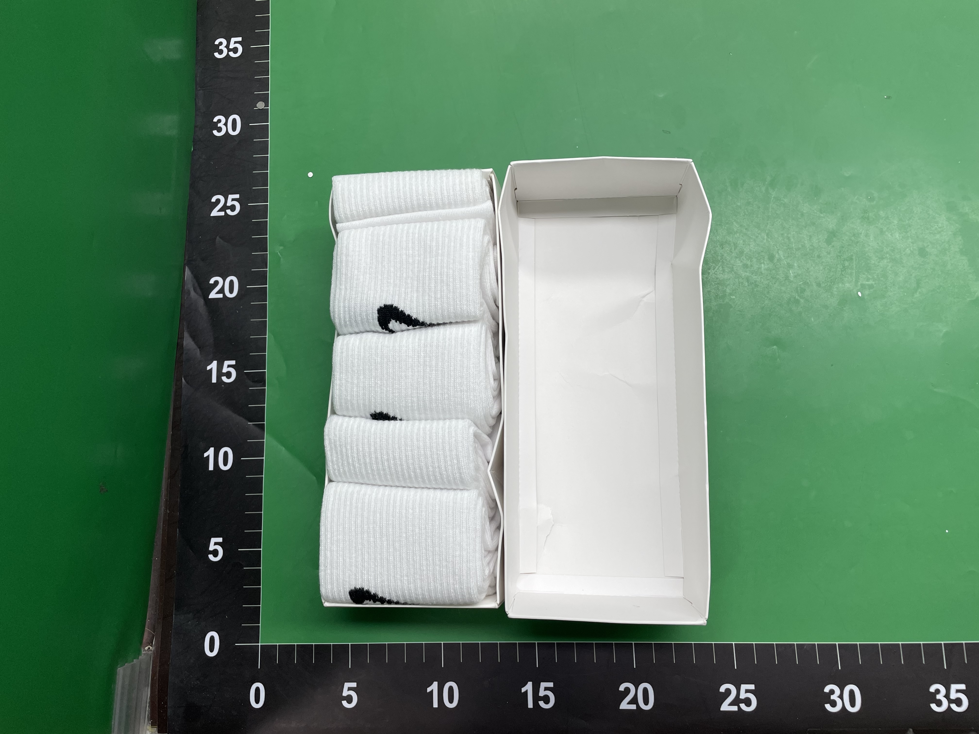批发冠家迪袜子黑白灰盒装棉男女袜中高筒跑步运动袜一件代发吸汗 — miniatura QC 5
