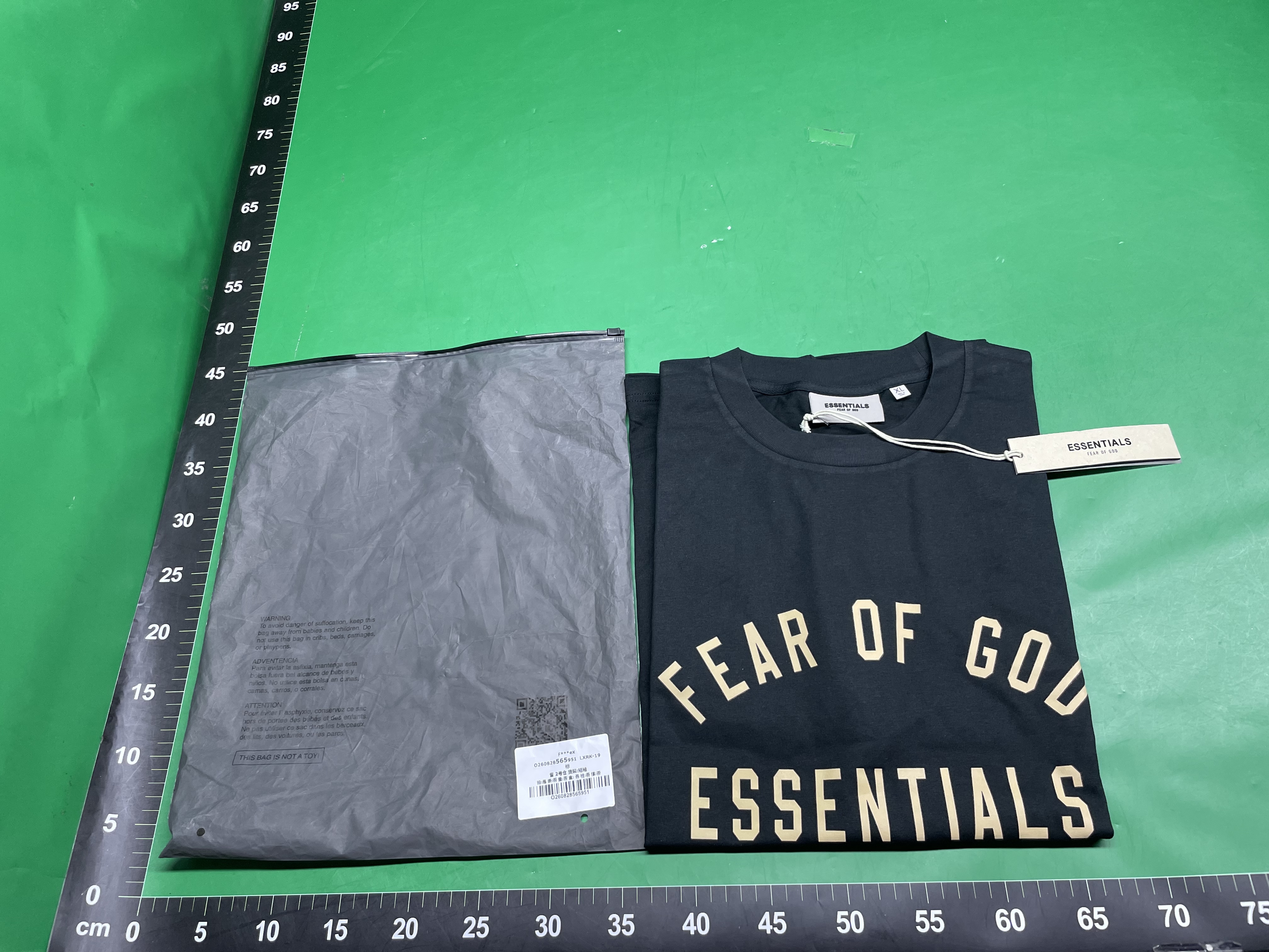 fog新款Essentials ZONE 24FW重返校园潮牌Te圆领直筒短袖T恤男女 — foto QC 1