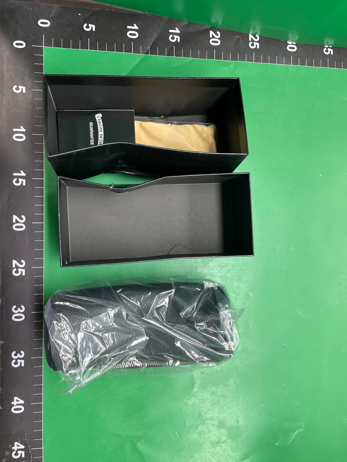 克罗品牌新款时尚皮质眼镜盒太阳眼镜盒子原装高档批发墨镜盒原版 — foto QC 1