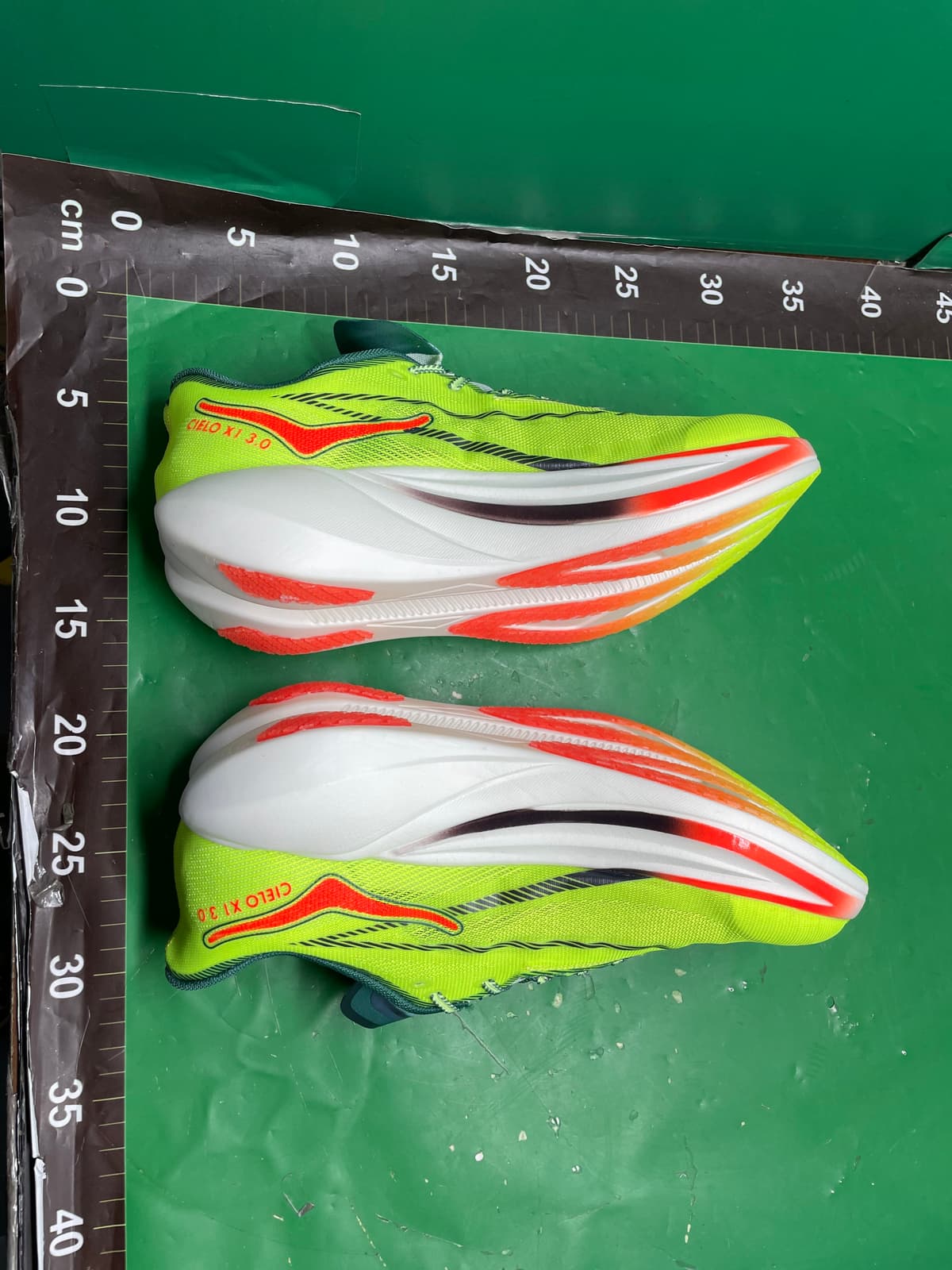 莆田鞋跨境外贸HOKA 3.0碳板透气百搭休闲男女同款板鞋 — foto QC 1
