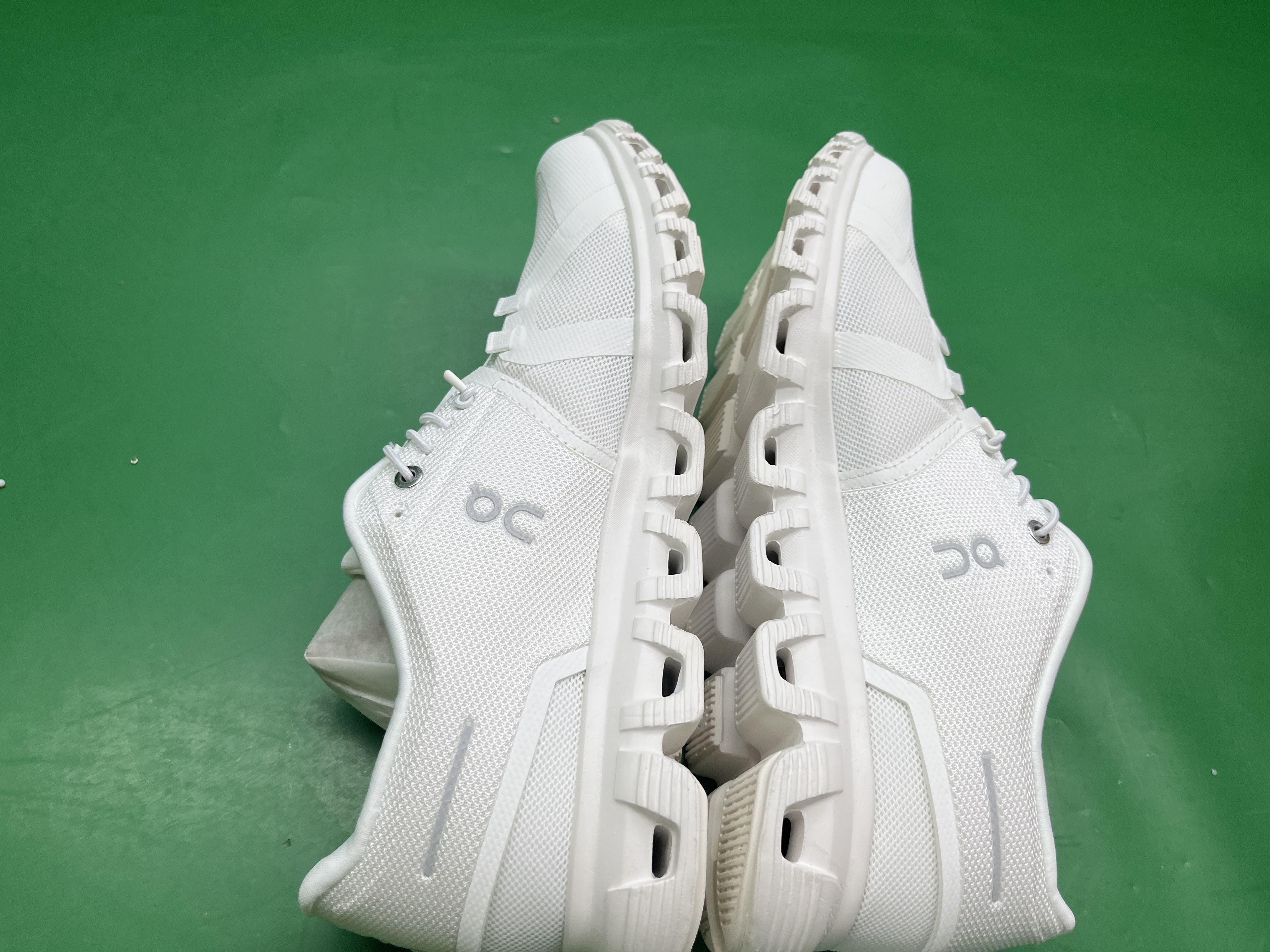 莆田鞋跨境昂 on 跑Cloud 6 春夏新品轻量减震男女休闲运动跑步鞋 — miniatura QC 4