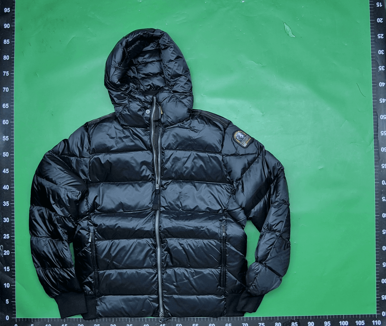PJS-001 PHARRELL Hooded Bomber Down Jacket飞行员连帽羽绒服 — foto QC 1