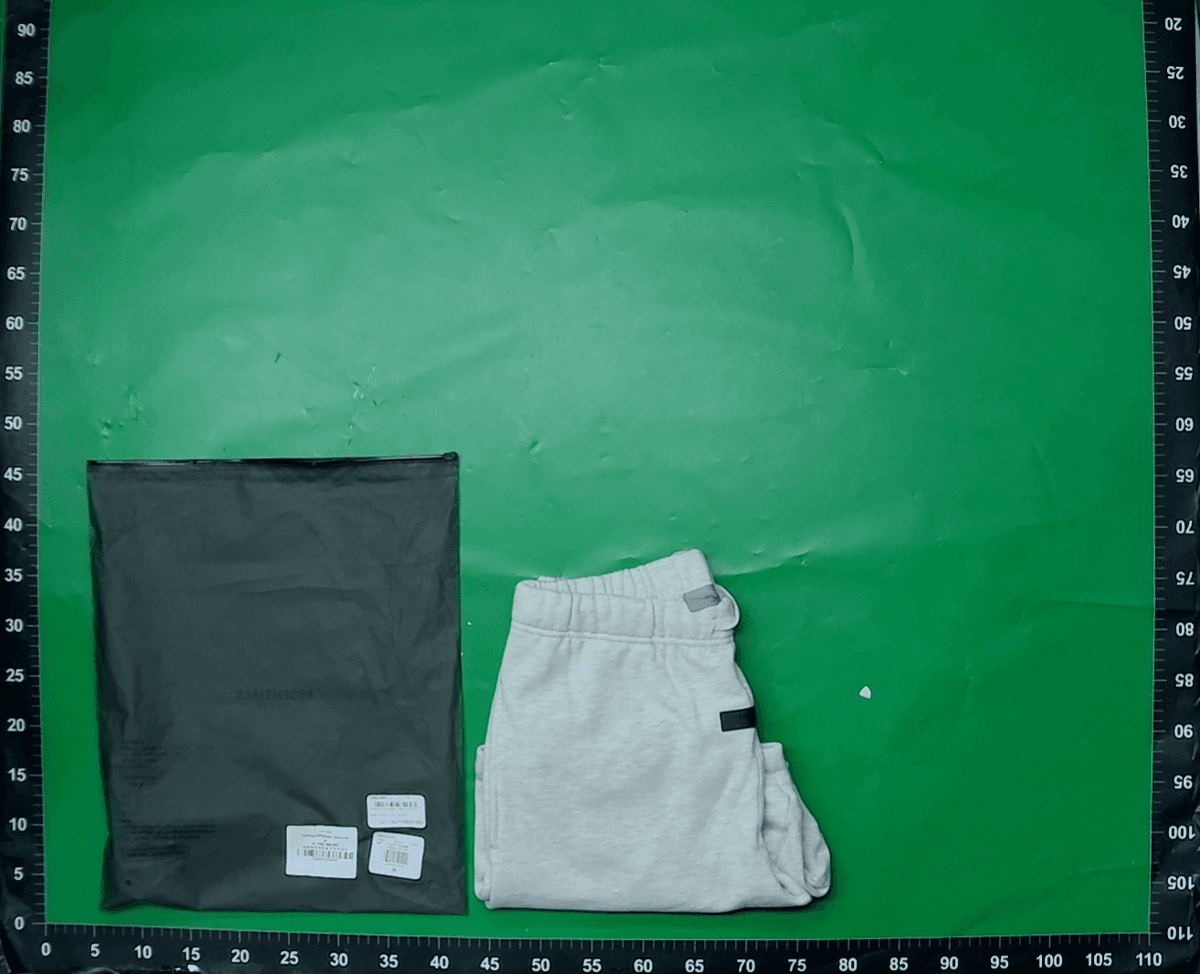 SS22  --Essentials- 小标植绒印花5分短裤Sweatshort — miniatura QC 4