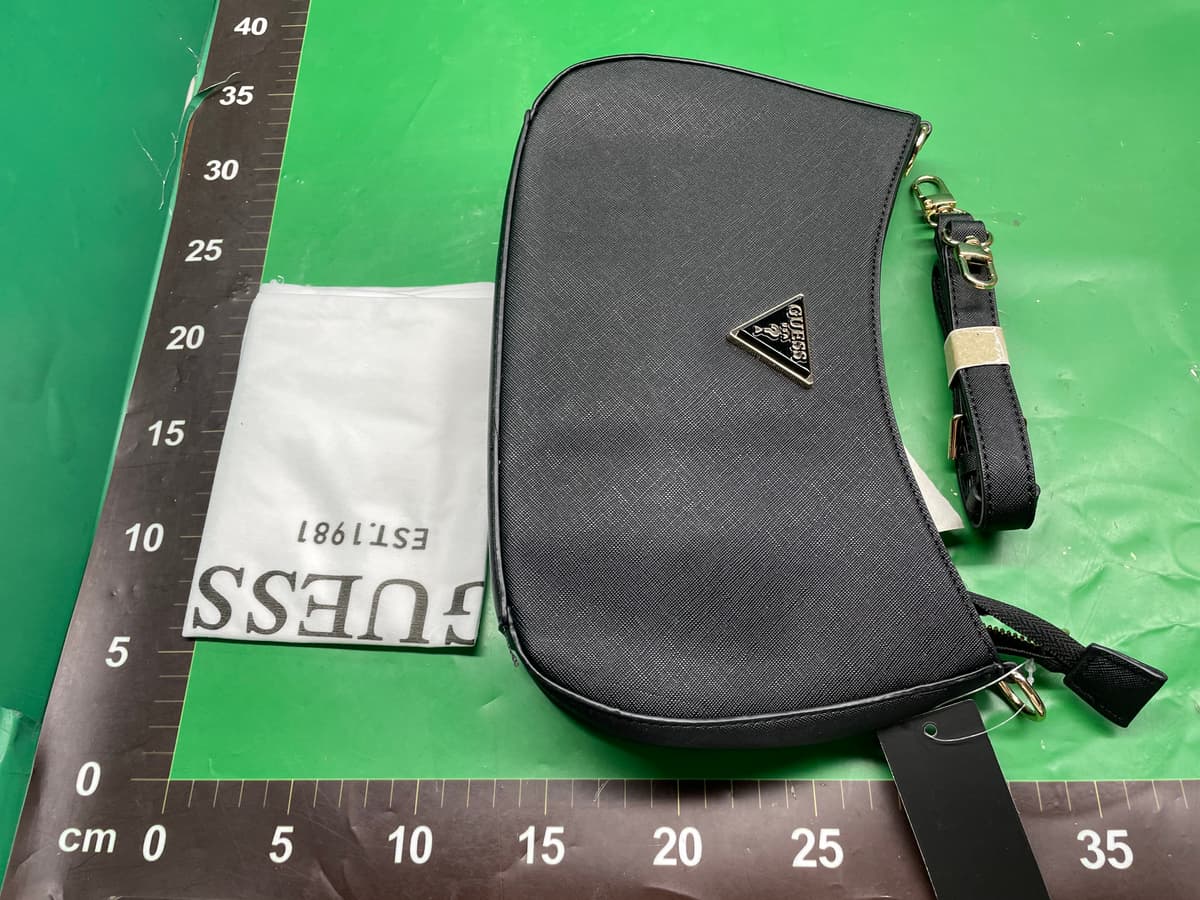 Gs猜家新款欧美简约风子母包腋下纯色饺子包吊饰翻盖单肩斜挎 — foto QC 1