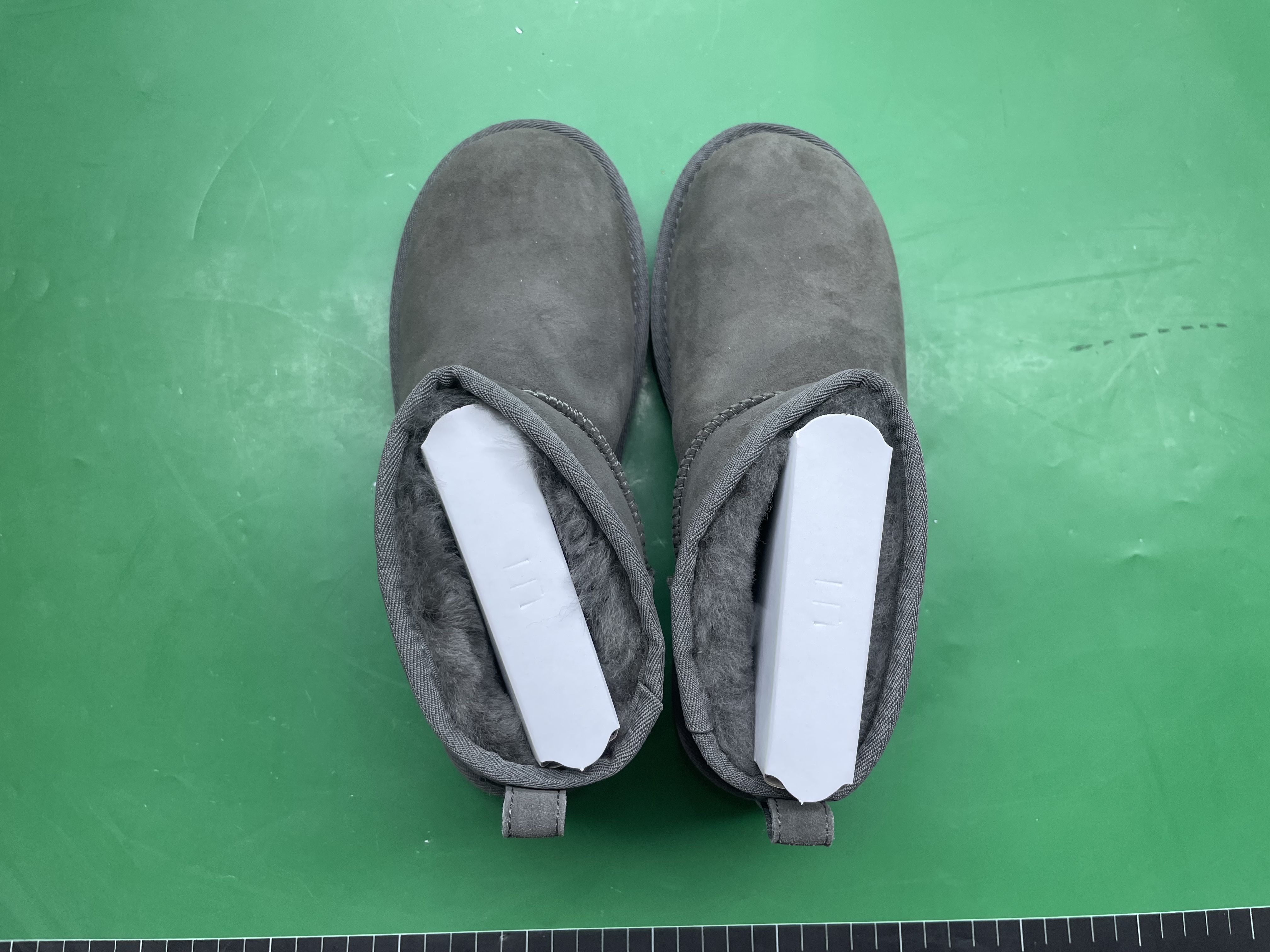 桑坡冬季经典保暖羊皮毛一体u雪地靴情侣冬雨款mini靴短筒棉鞋 — foto QC 1