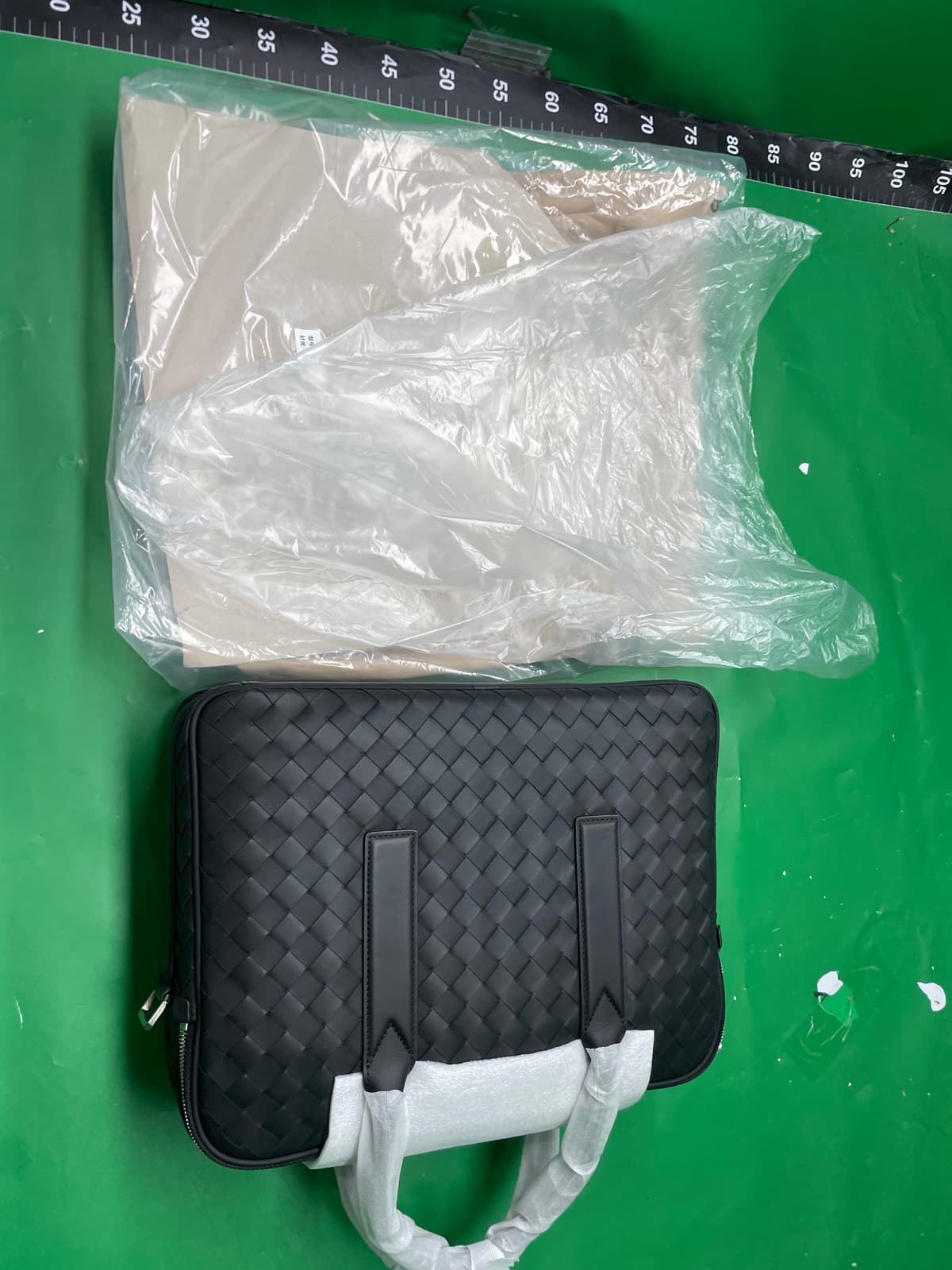 新款男士打蜡牛皮编织手提包商务公文电脑单肩斜挎大容量真皮男包 — foto QC 1
