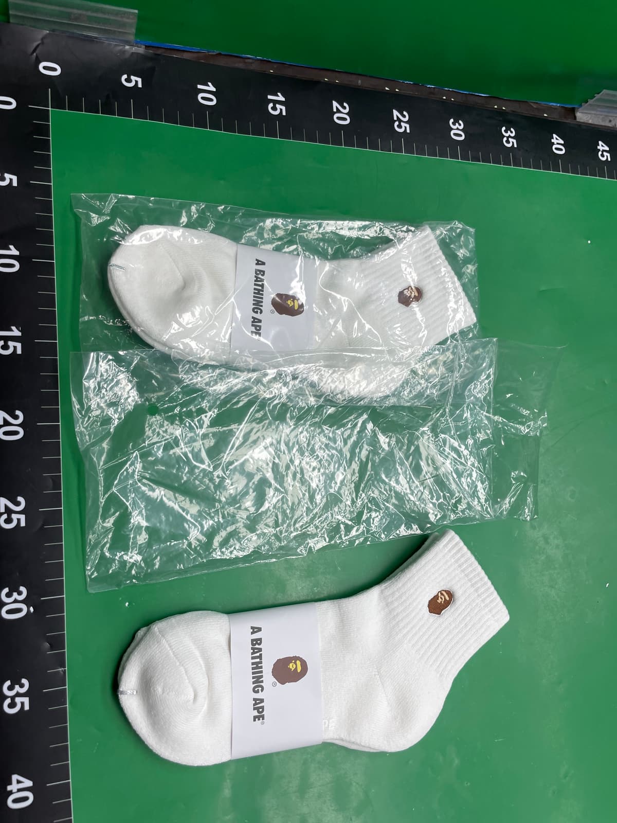 Bape猿人头刺绣日系中筒袜高筒袜男女运动袜加厚保暖休闲潮袜 — miniatura QC 4