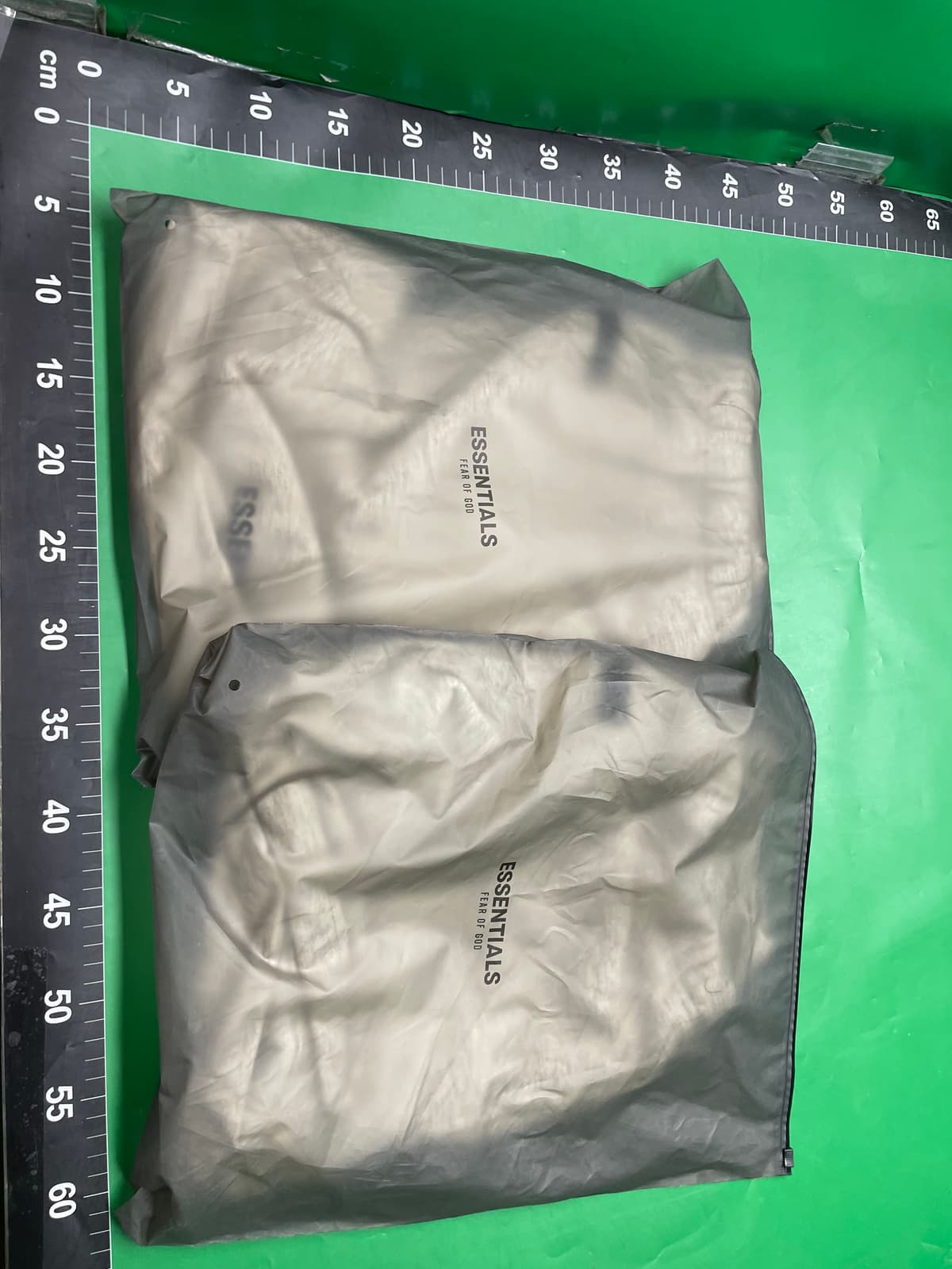 SS22  --Essentials- 小标植绒印花5分短裤Sweatshort — miniatura QC 5