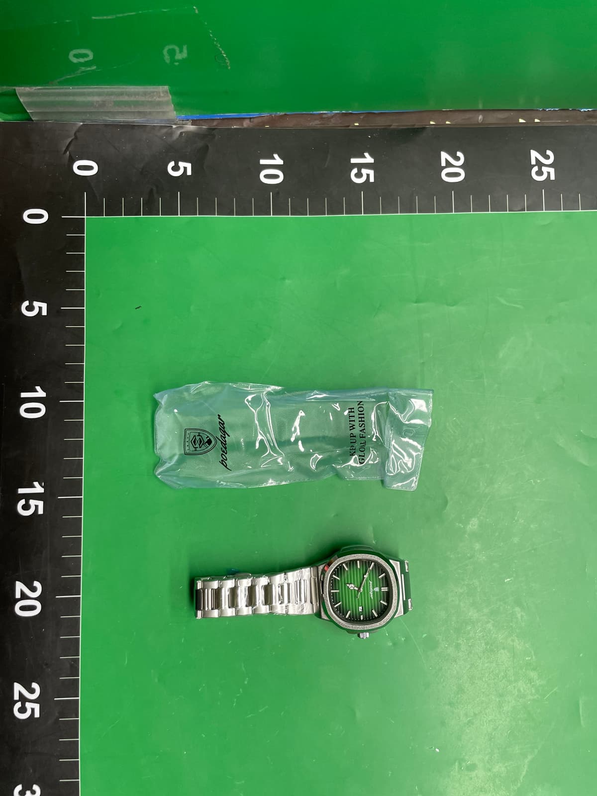 瑞士品牌新款防水超薄款男士手表日历石英表直播外贸爆款一件代发 — miniatura QC 3