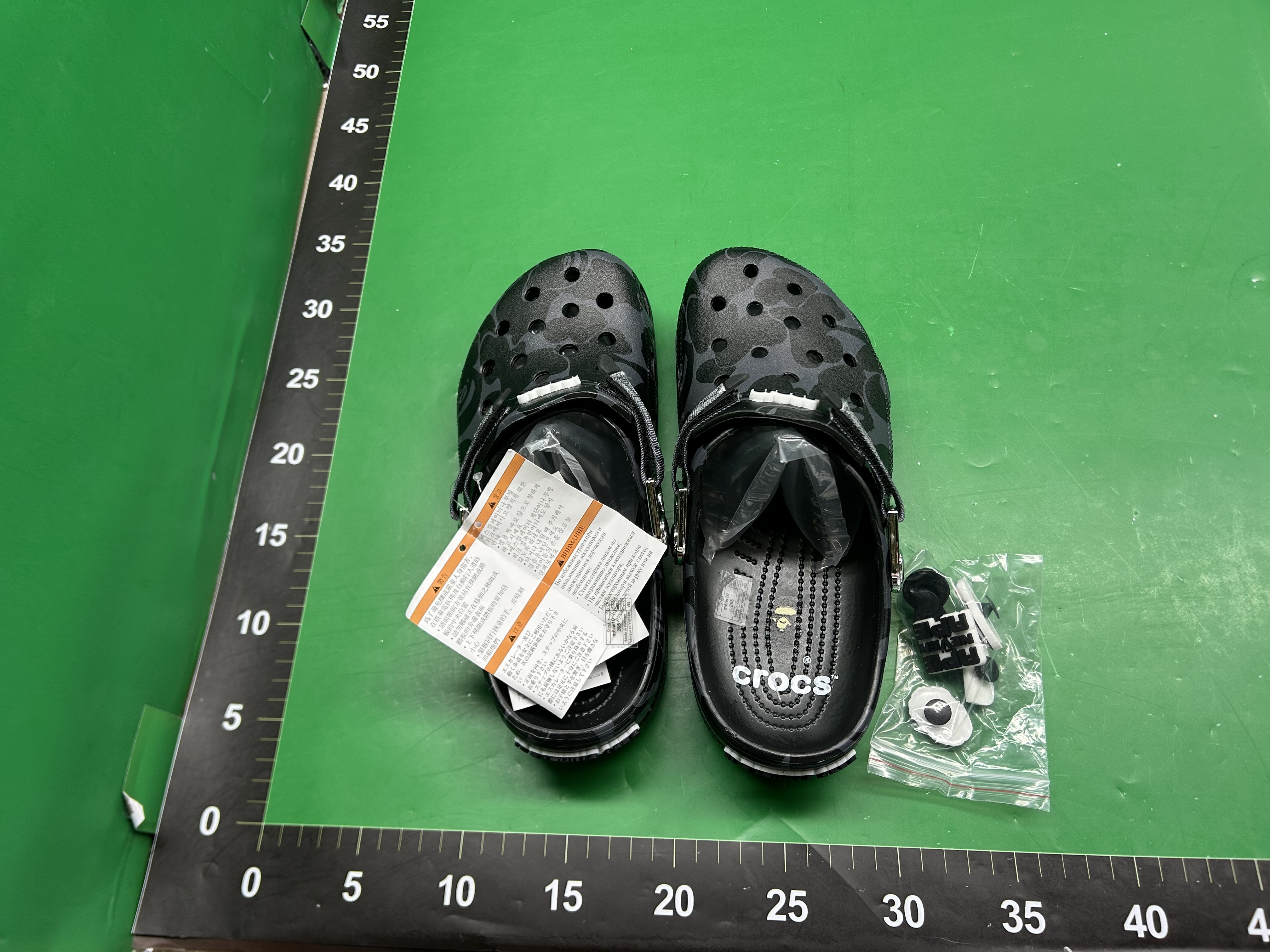 Cro成人儿童亲子迷彩贝普猿人头新款洞洞鞋凉鞋厂家EVA无气 — miniatura QC 2