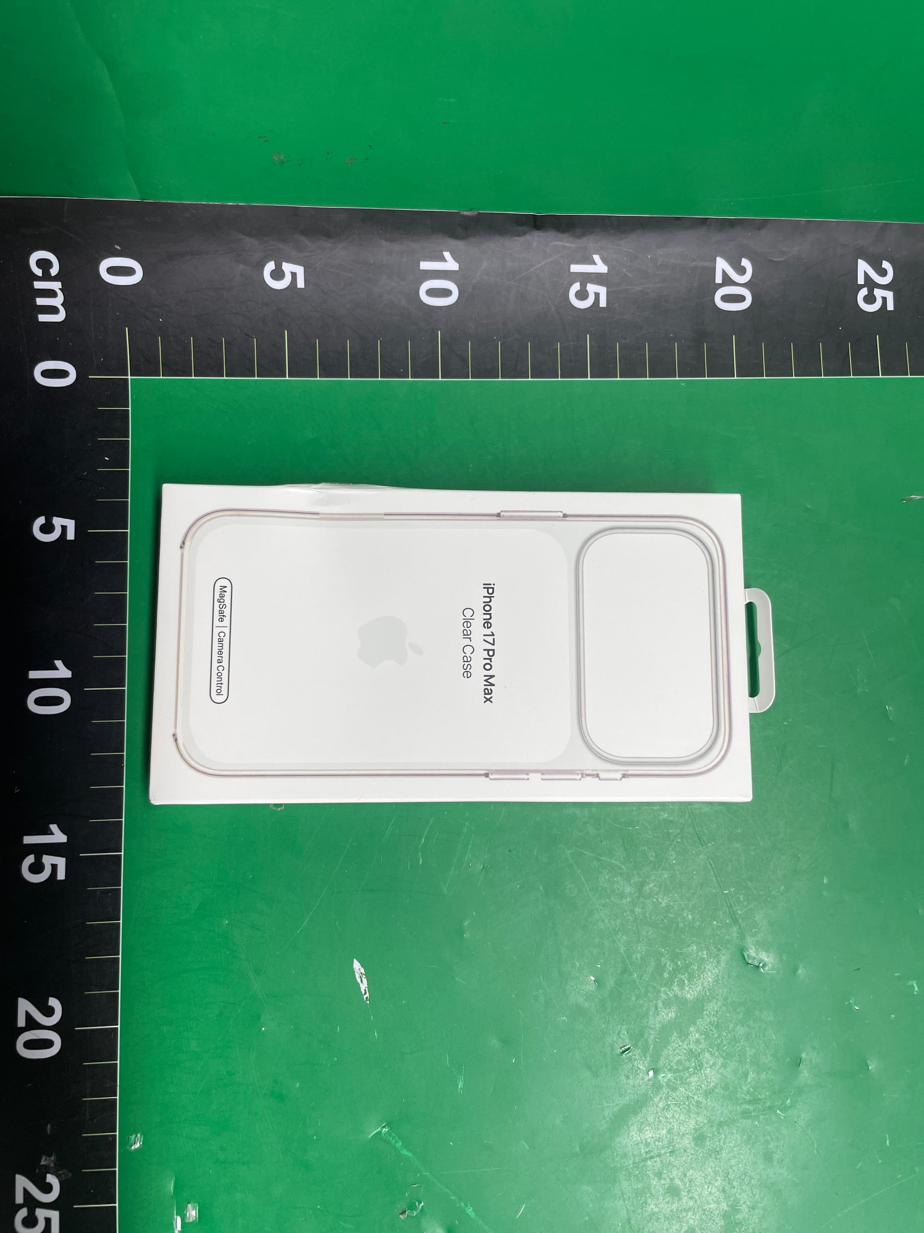 适用iPhone18promax不发黄半包透明磁吸手机壳苹果16防摔保护套17 — foto QC 1