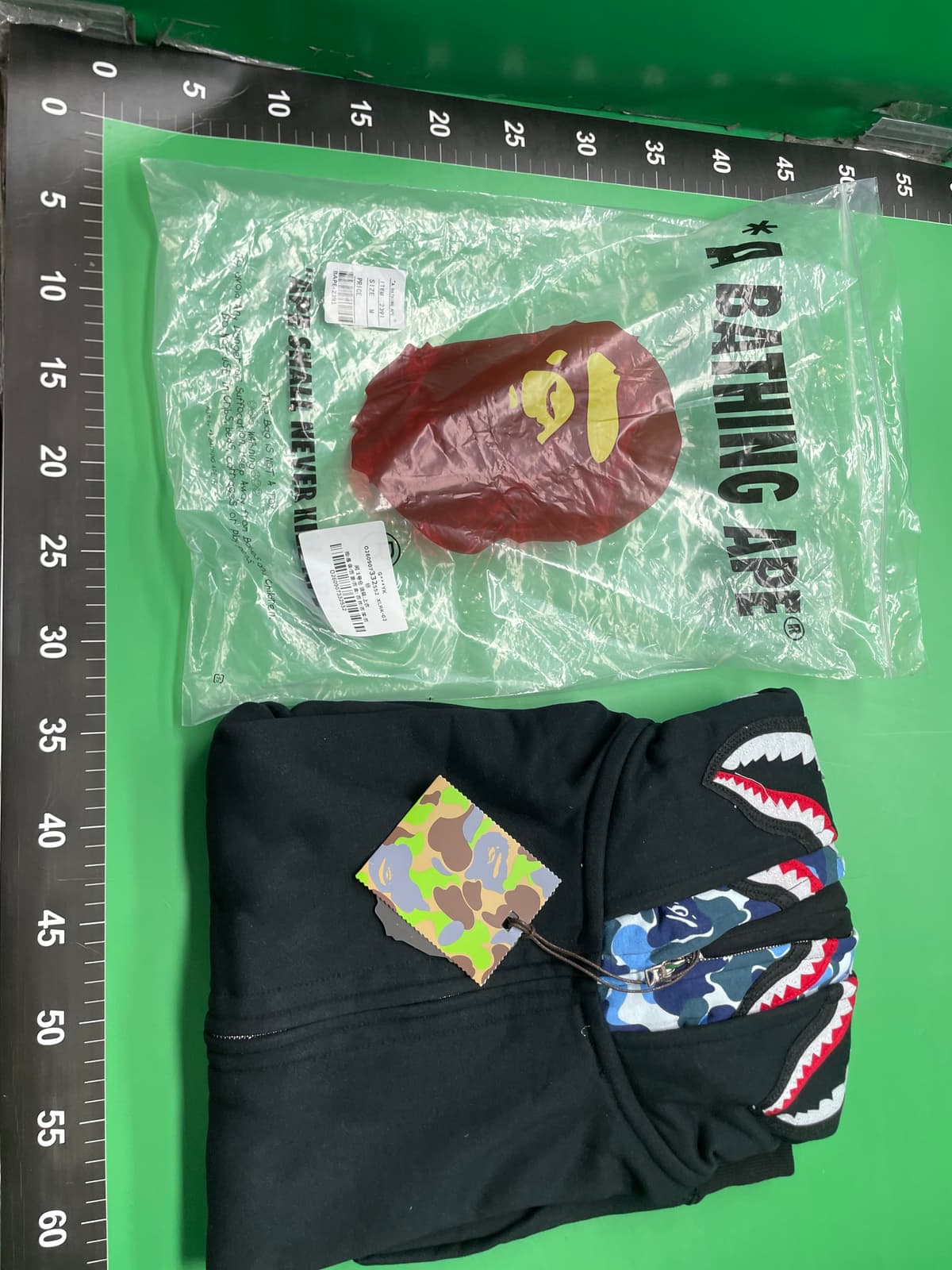 潮牌B@PE顶配版鲨鱼刺绣猿人链条迷彩春秋单双帽男女情侣卫衣外套 — foto QC 1
