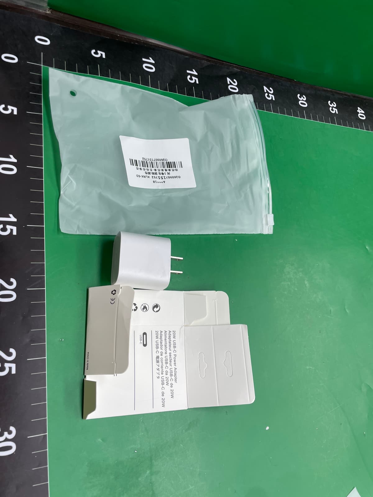 跨境pd20w欧规充电器适用苹果17pro手机快充头iphone15美规充电头 — foto QC 1