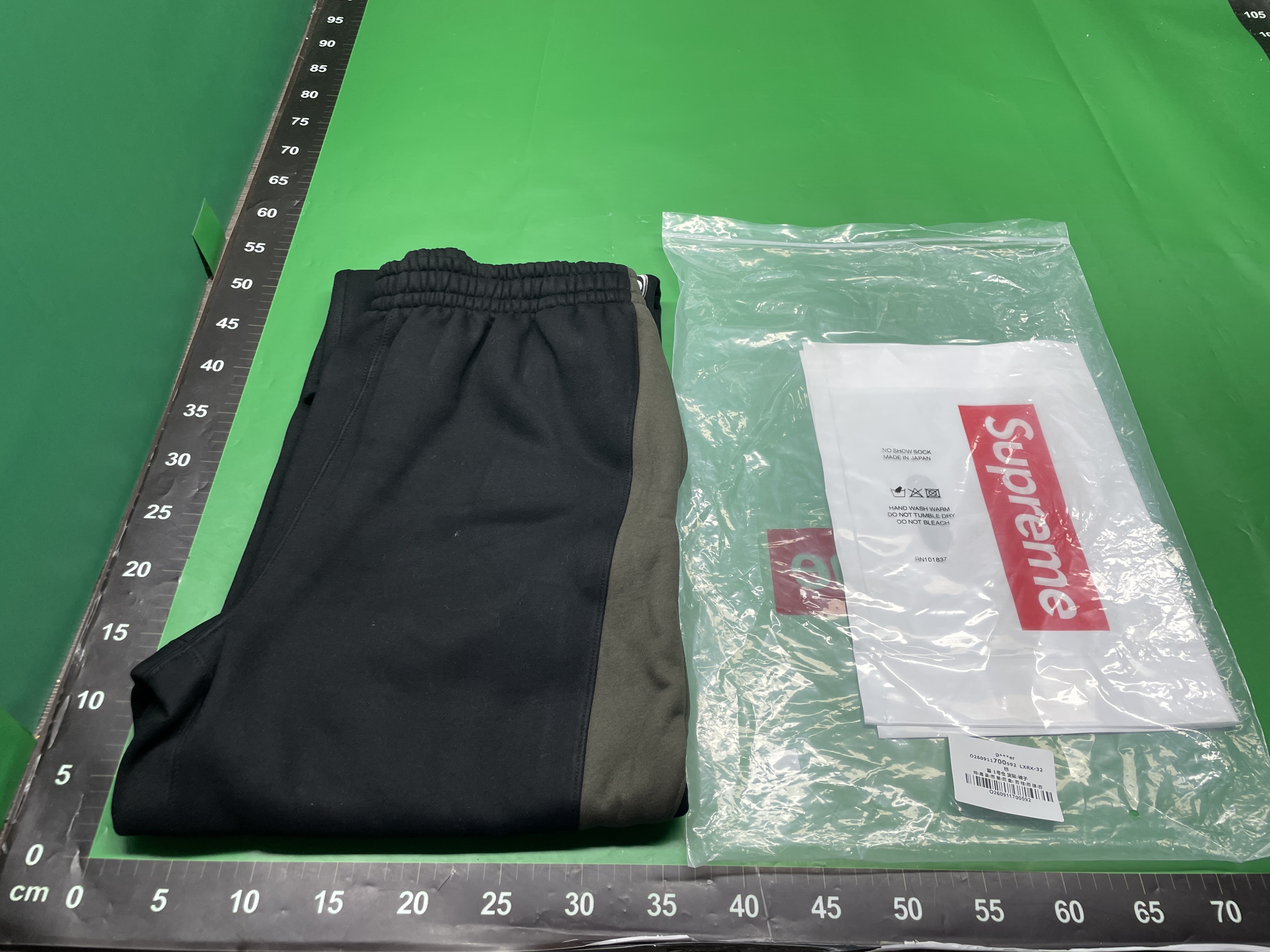 现货 Supreme 26SS Satin Applique Hooded 缎面贴花连帽卫衣帽衫 — miniatura QC 3