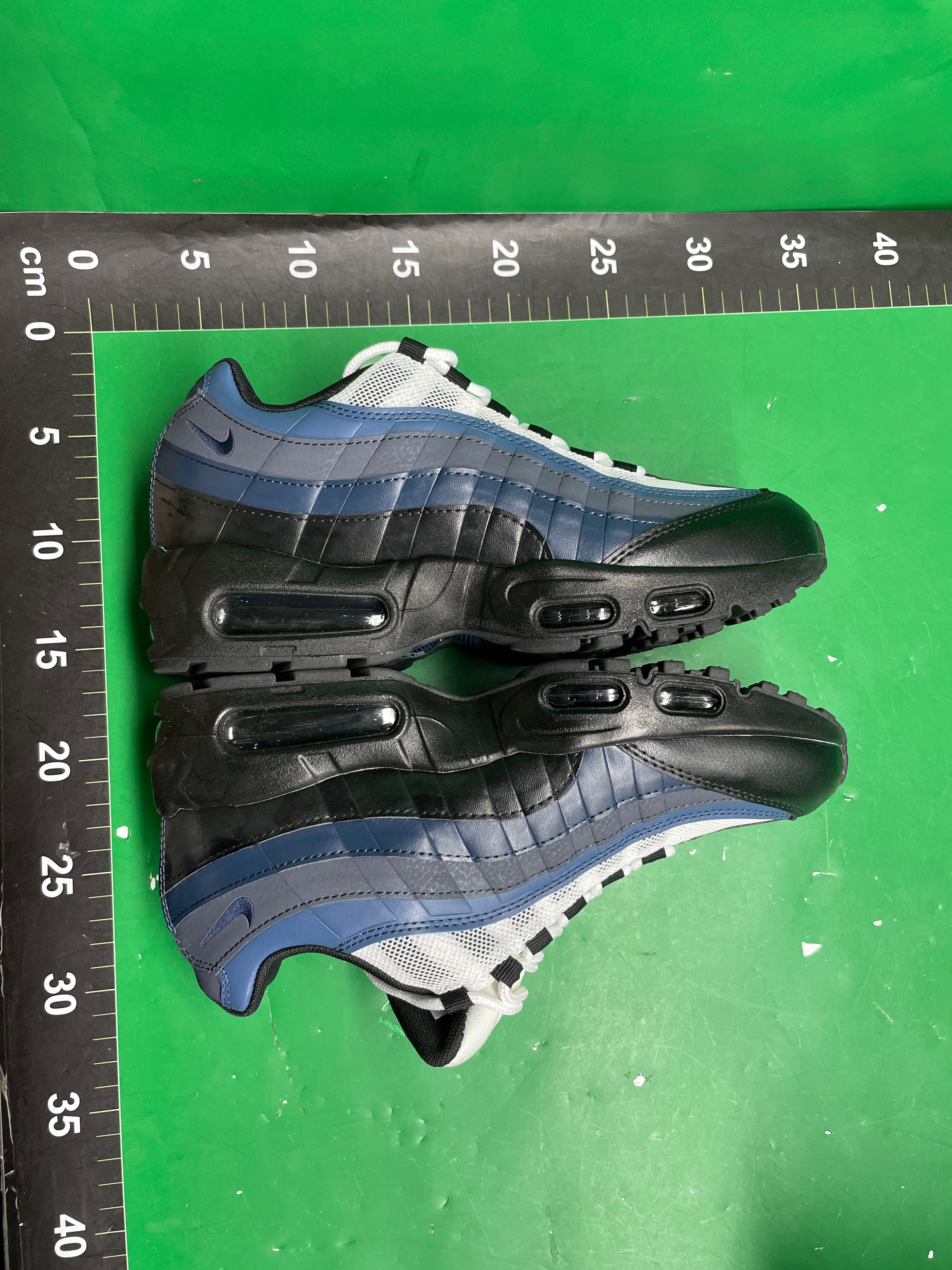 莆田外贸2023新款男鞋AIR MAX 95复古气垫鞋弹力缓震女鞋跑步鞋 — miniatura QC 5