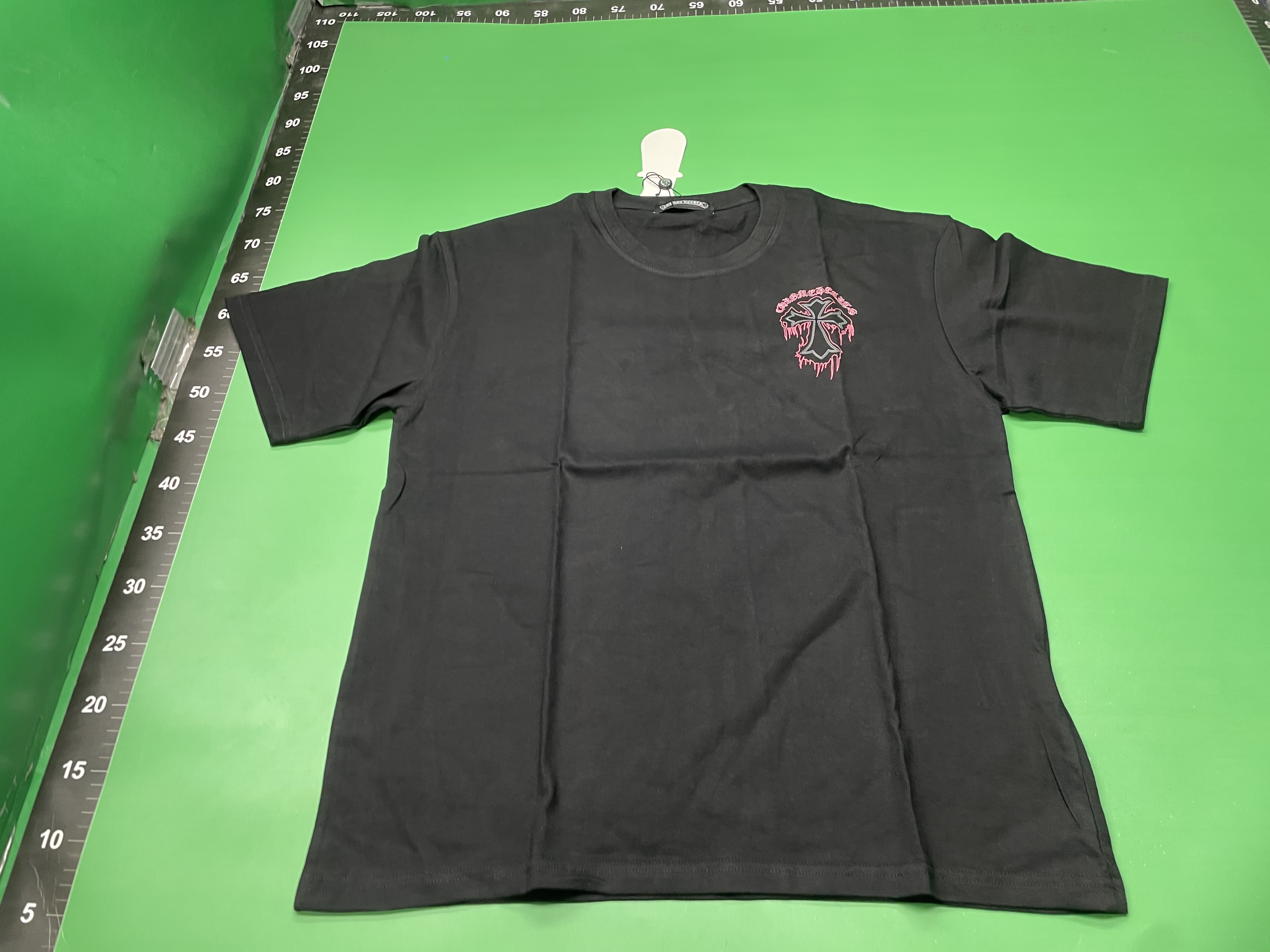 24跨境正确版克罗伈 Chrome Hearts 彩色十字架印花短袖T恤男女款 — foto QC 1