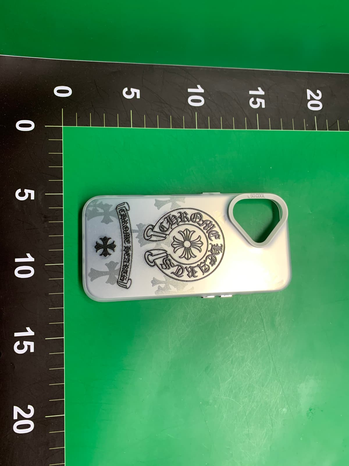 潮牌十字架适用苹果17Promax手机壳个性元气壳iPhone16/15/14欧美 — foto QC 1