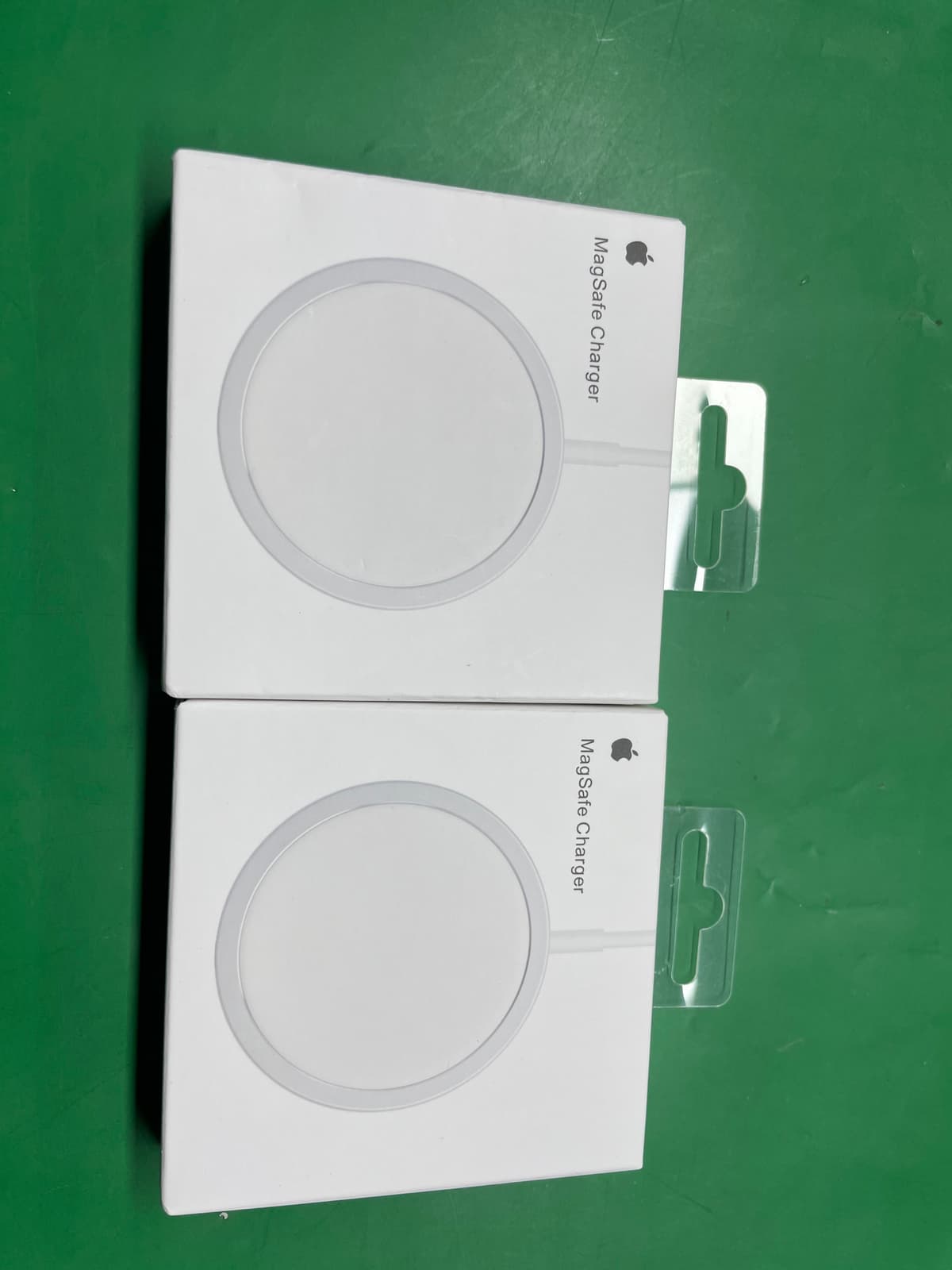 15W charger — foto QC 1