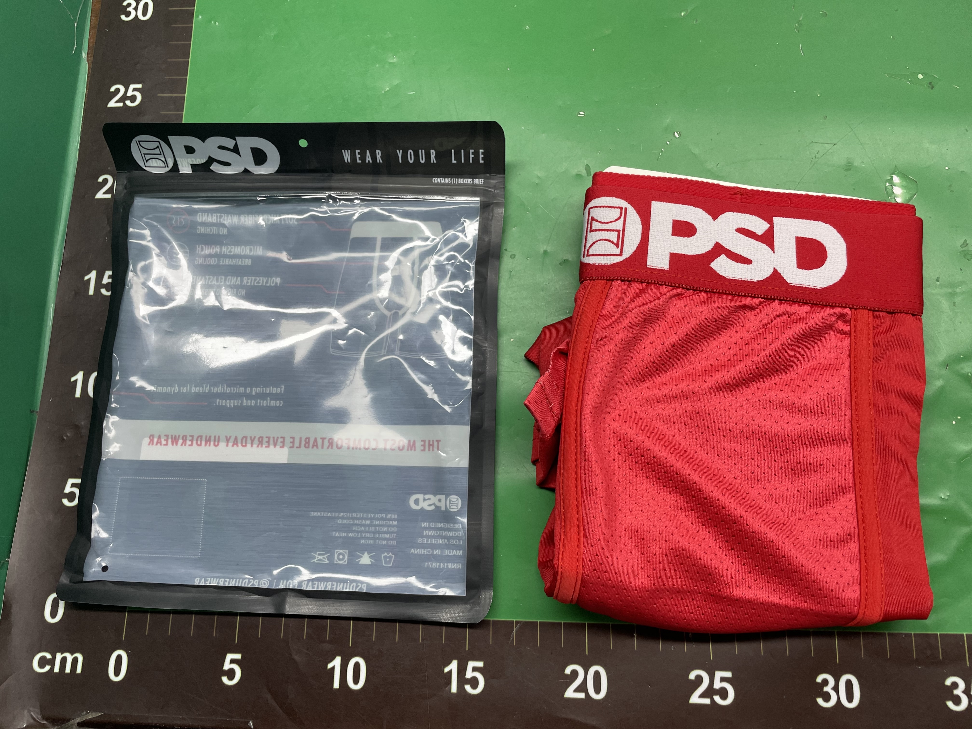潮牌PSD冰丝涤纶短裤衩沙滩裤印花动漫舒适运动跑步平角内裤男士 — foto QC 1