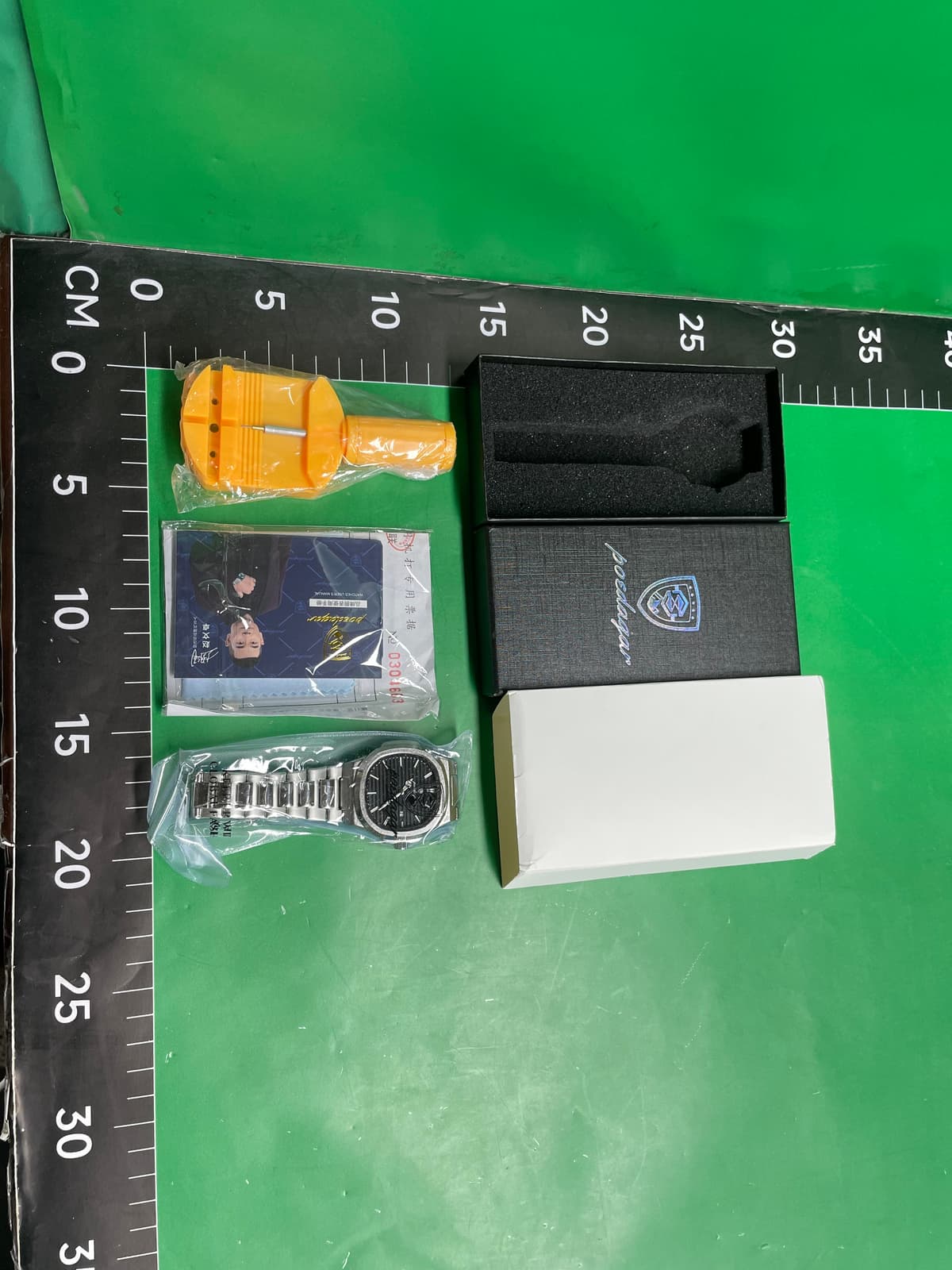 瑞士品牌新款防水超薄款男士手表日历石英表直播外贸爆款一件代发 — miniatura QC 3