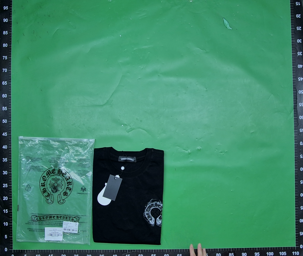 夏季新款跨境潮牌原版十字架宝剑印花男女情侣款宽松短袖T恤合集 — foto QC 1