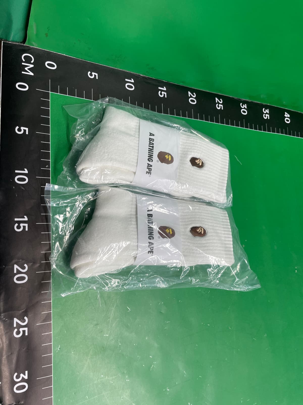 Bape猿人头刺绣日系中筒袜高筒袜男女运动袜加厚保暖休闲潮袜 — miniatura QC 3