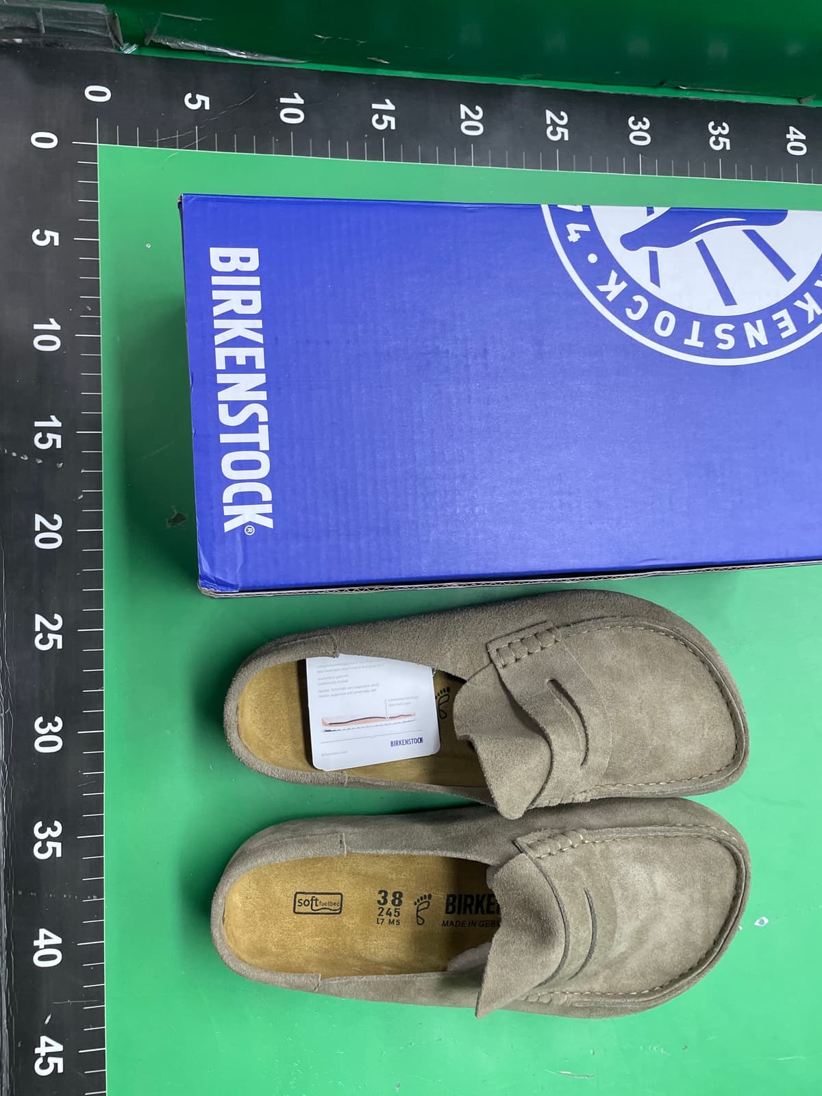 博肯Naples Wrapped老钱风穆勒包头乐福牛皮绒复古软木底休闲拖鞋 — foto QC 1