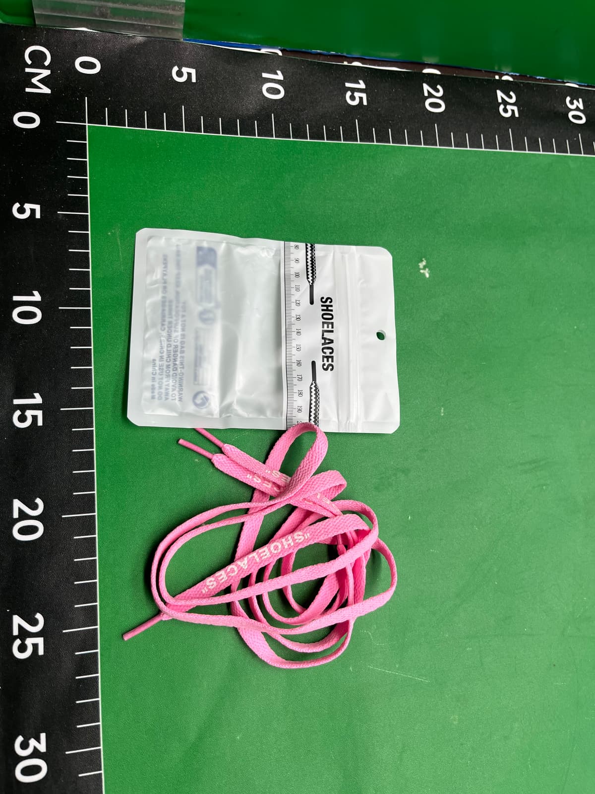 印字shoelaces鞋带联名ow英文字母扁平纯鞋带运动鞋彩色印字鞋带 — foto QC 1