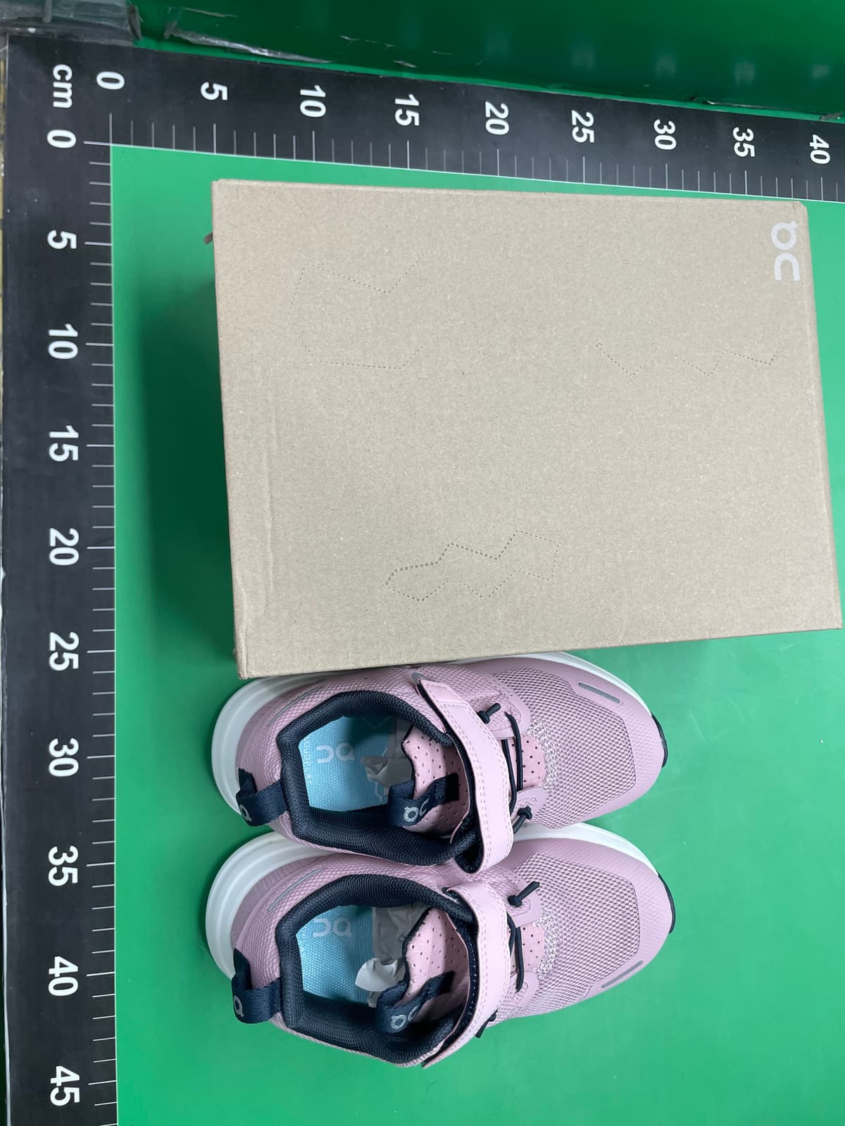 莆田鞋跨境On Cloud Play儿童运动鞋男女款大小童鞋免系带跑步鞋 — foto QC 1