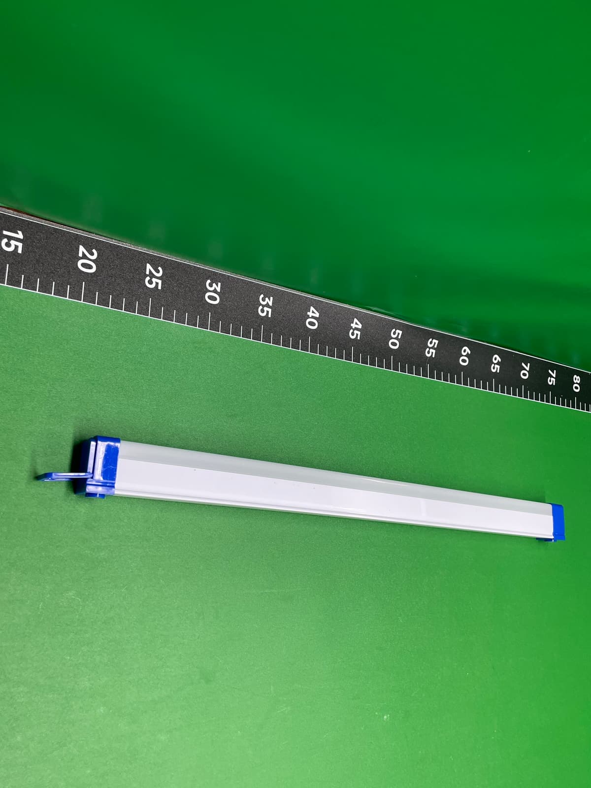 USB充电灯管，LED灯珠节能高效照明灯，户外野营灯，支持批发 — foto QC 1