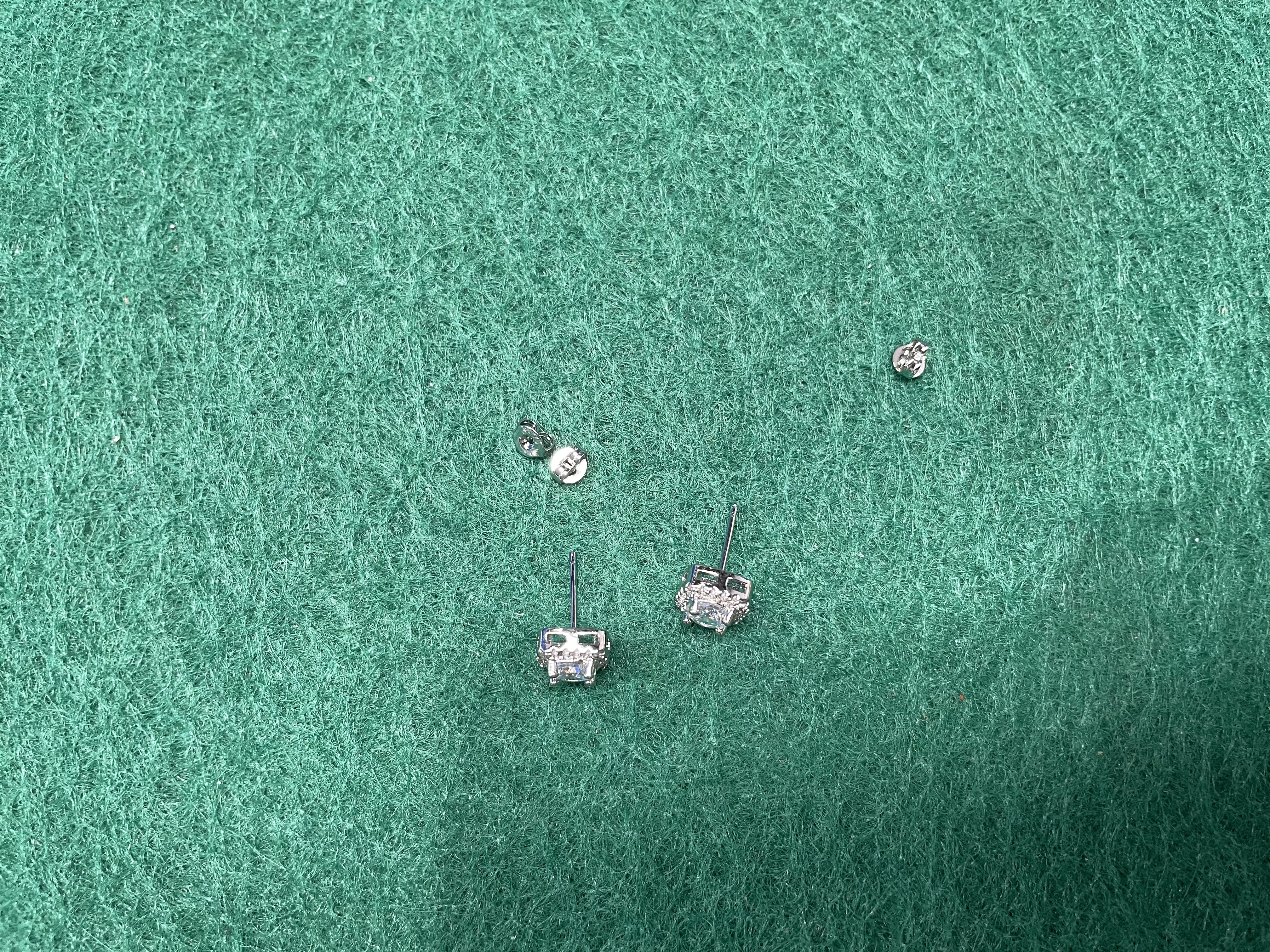 抖音快手直播仿真莫桑石耳钉八心八箭锆石六爪耳钉莫桑石耳饰批发 — miniatura QC 4